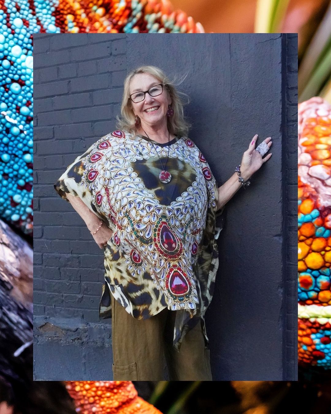 Releases Sunday at 8pm EST PRC9244 Avatar Pure Silk Short Kaftan Tunic with Slits