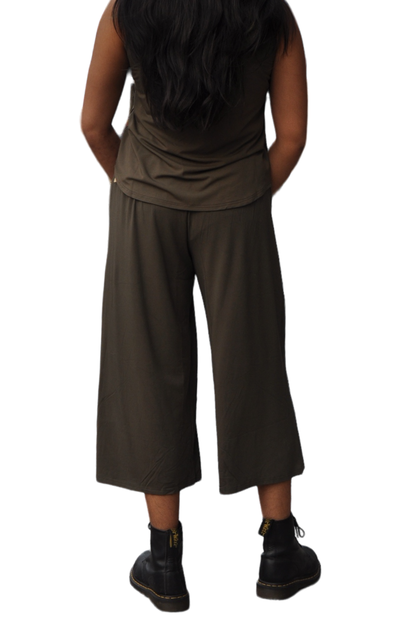 Khaki Bamboo Gaylene Capri by Blue Sky Clothing Co – Handmade ethical Capris from sariKNOTsari using upcycled silk. Designed in Canada for travel and slow fashion, loved from Toronto to LA to Sydney. Featuring Zsiska, Bryn Walker and Artisan Leather coats by Rejean Pepin, Pepin designs