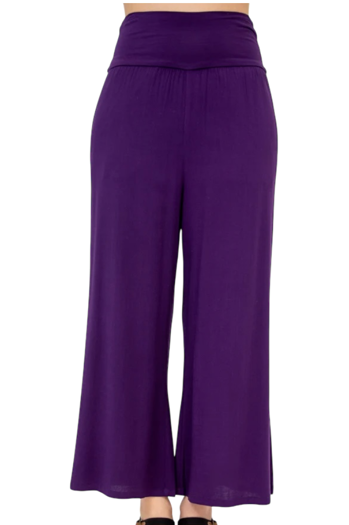 Aubergine Bamboo/Linen Landon Capri Pant by Blue Sky Clothing Co – Handmade ethical Capris from sariKNOTsari using upcycled silk. Designed in Canada for travel and slow fashion, loved from Toronto to LA to Sydney. Featuring Zsiska, Bryn Walker and Artisan Leather coats by Rejean Pepin, Pepin designs
