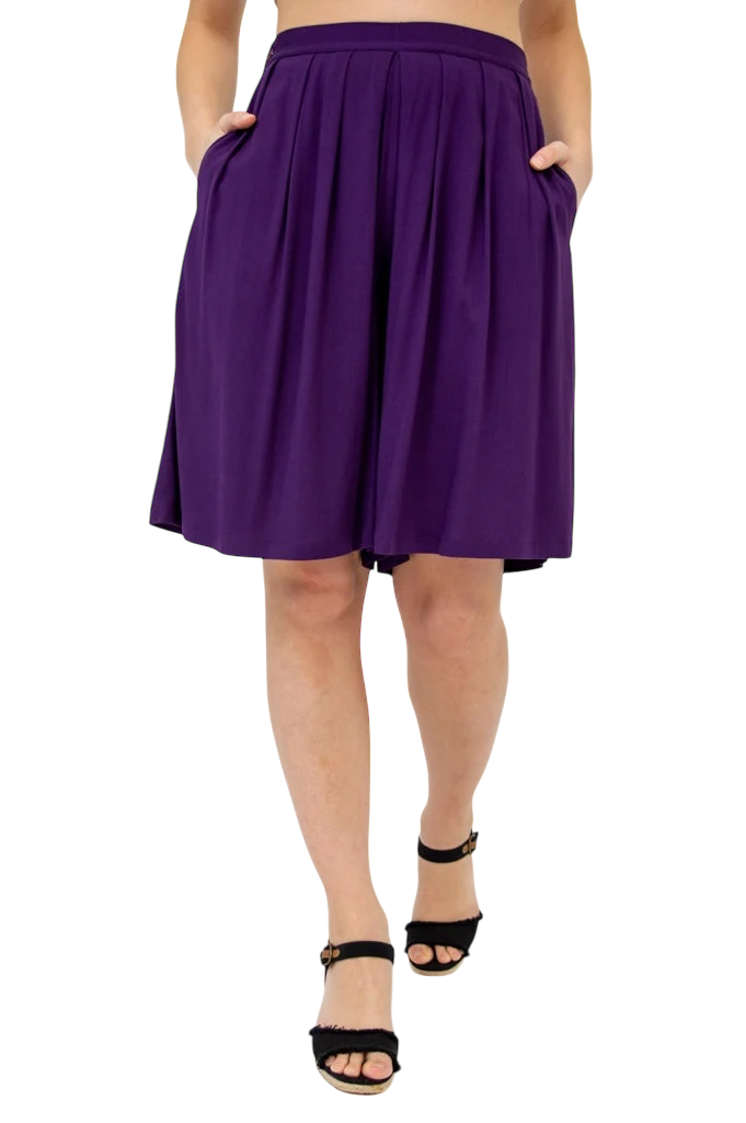 Aubergine Bamboo/Linen Shorts by Blue Sky Clothing Co – Handmade ethical Shorts from sariKNOTsari using upcycled silk. Designed in Canada for travel and slow fashion, loved from Toronto to LA to Sydney. Featuring Zsiska, Bryn Walker and Artisan Leather coats by Rejean Pepin, Pepin designs
