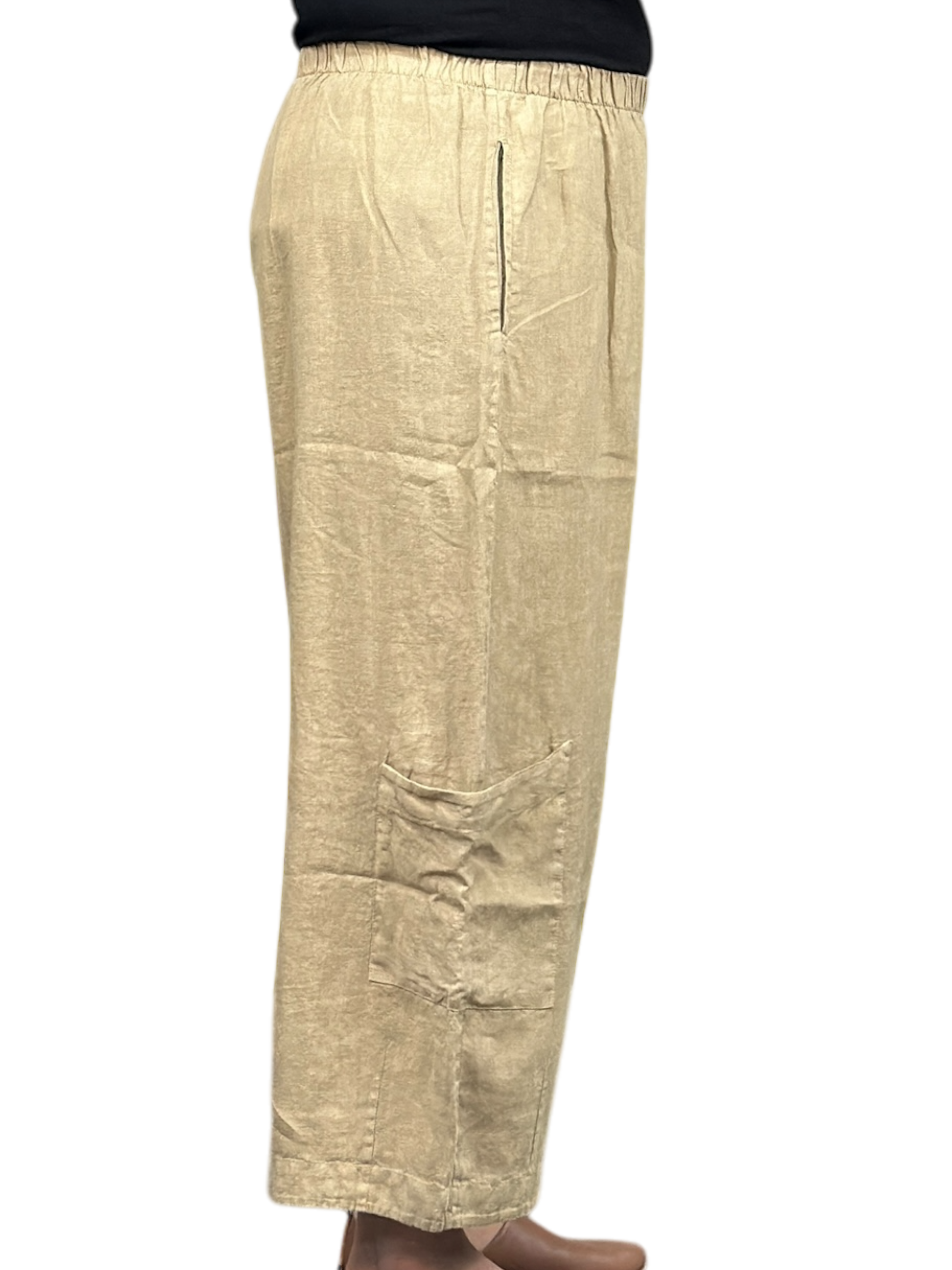 Viscacha Spring 2025 Bryn Walker Linen Casbah Pants IN STOCK by Bryn Walker – Handmade ethical Pants from sariKNOTsari using upcycled silk. Designed in Canada for travel and slow fashion, loved from Toronto to LA to Sydney. Featuring Zsiska, Bryn Walker and Artisan Leather coats by Rejean Pepin, Pepin designs