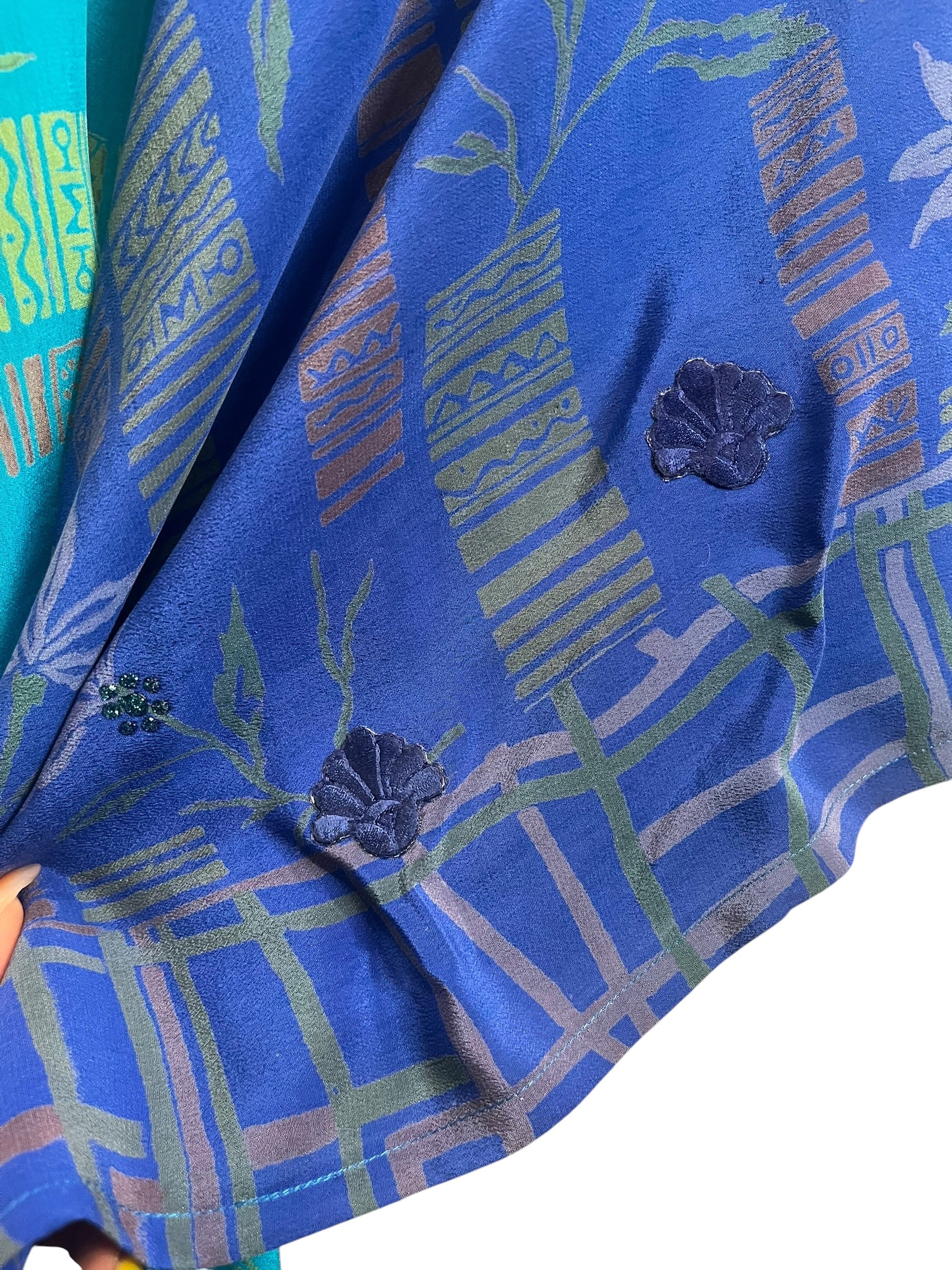 Releases Sunday at 8pm EST PRC9002 Avatar Pure Silk Kimono-Sleeved Top