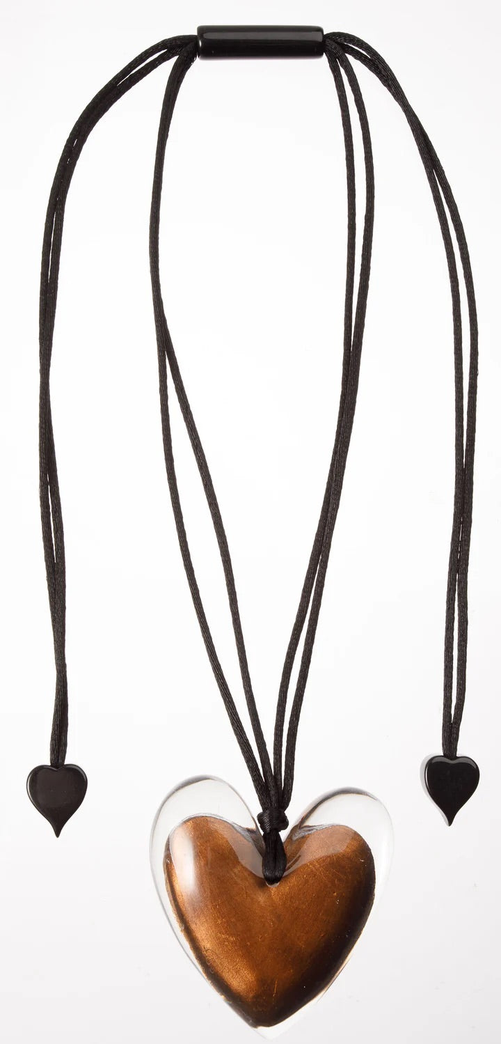 Winter Brown Heart Luxus Pendant with Adjustable Cord Necklace