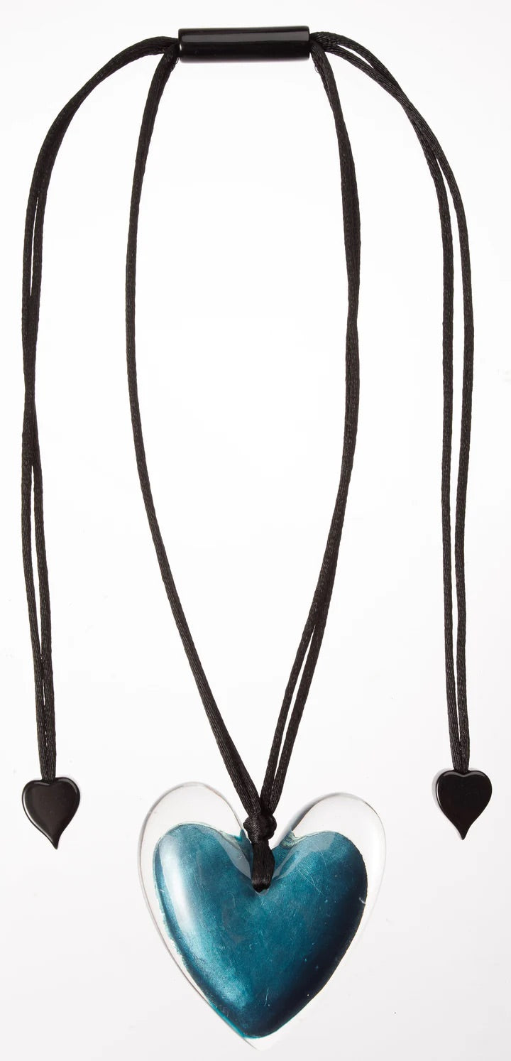 Winter Teal Heart Luxus Pendant with Adjustable Cord Necklace