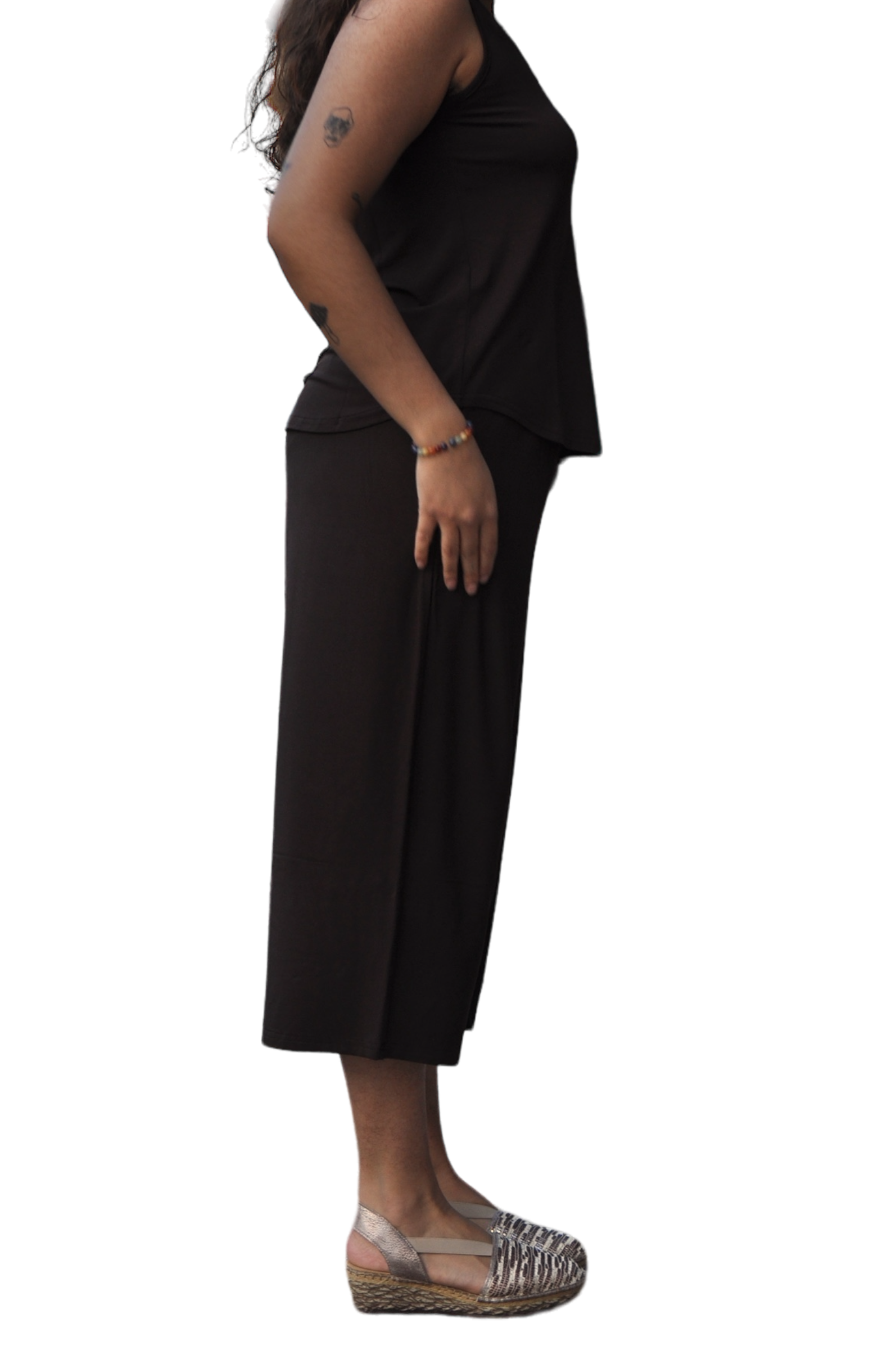 Coffee Brown Bamboo Gaylene Capri by Blue Sky Clothing Co – Handmade ethical Capris from sariKNOTsari using upcycled silk. Designed in Canada for travel and slow fashion, loved from Toronto to LA to Sydney. Featuring Zsiska, Bryn Walker and Artisan Leather coats by Rejean Pepin, Pepin designs
