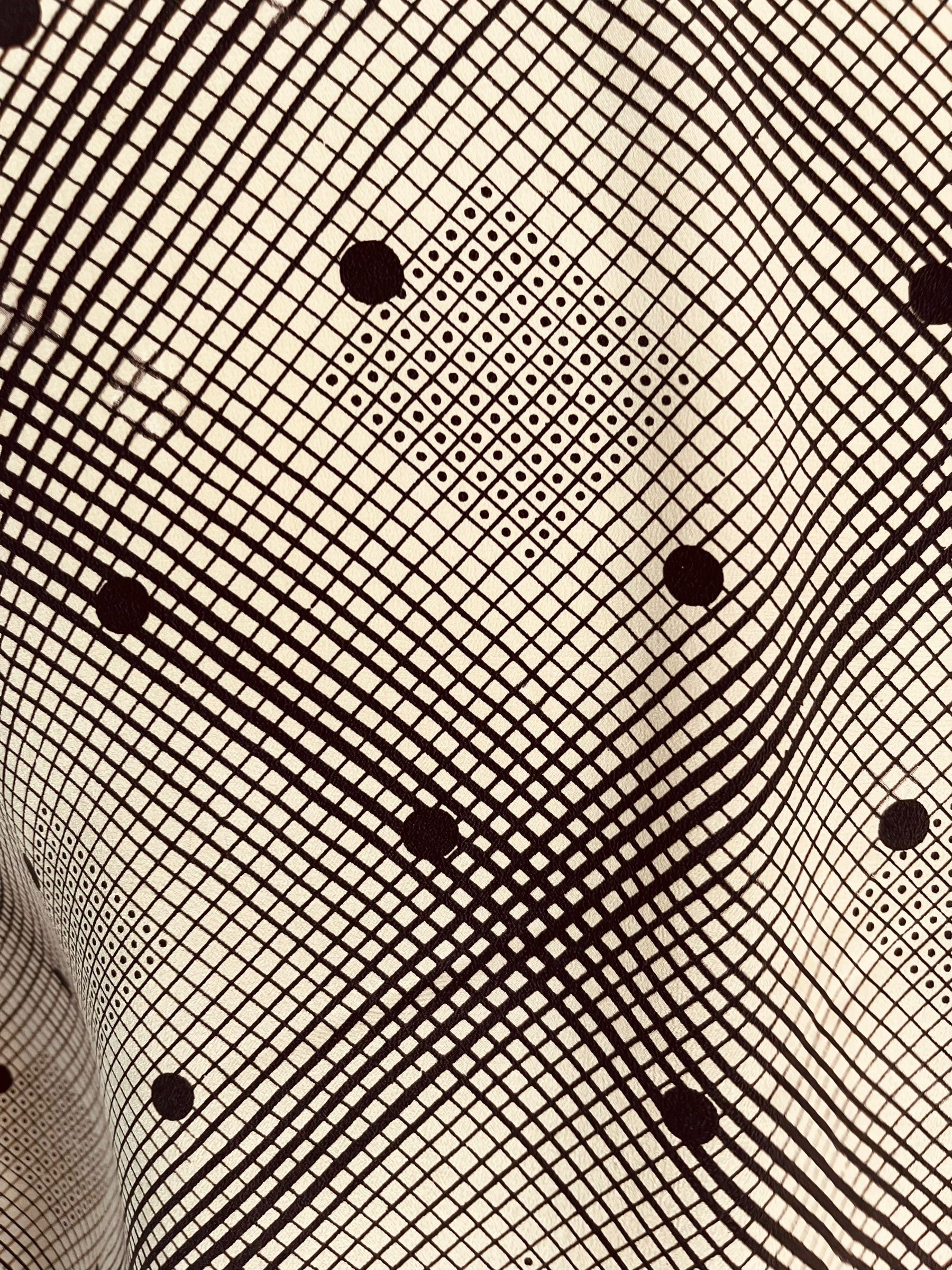 REVOLUTIONHER PRC6229 Avatar Pure Silk Side Slit Top