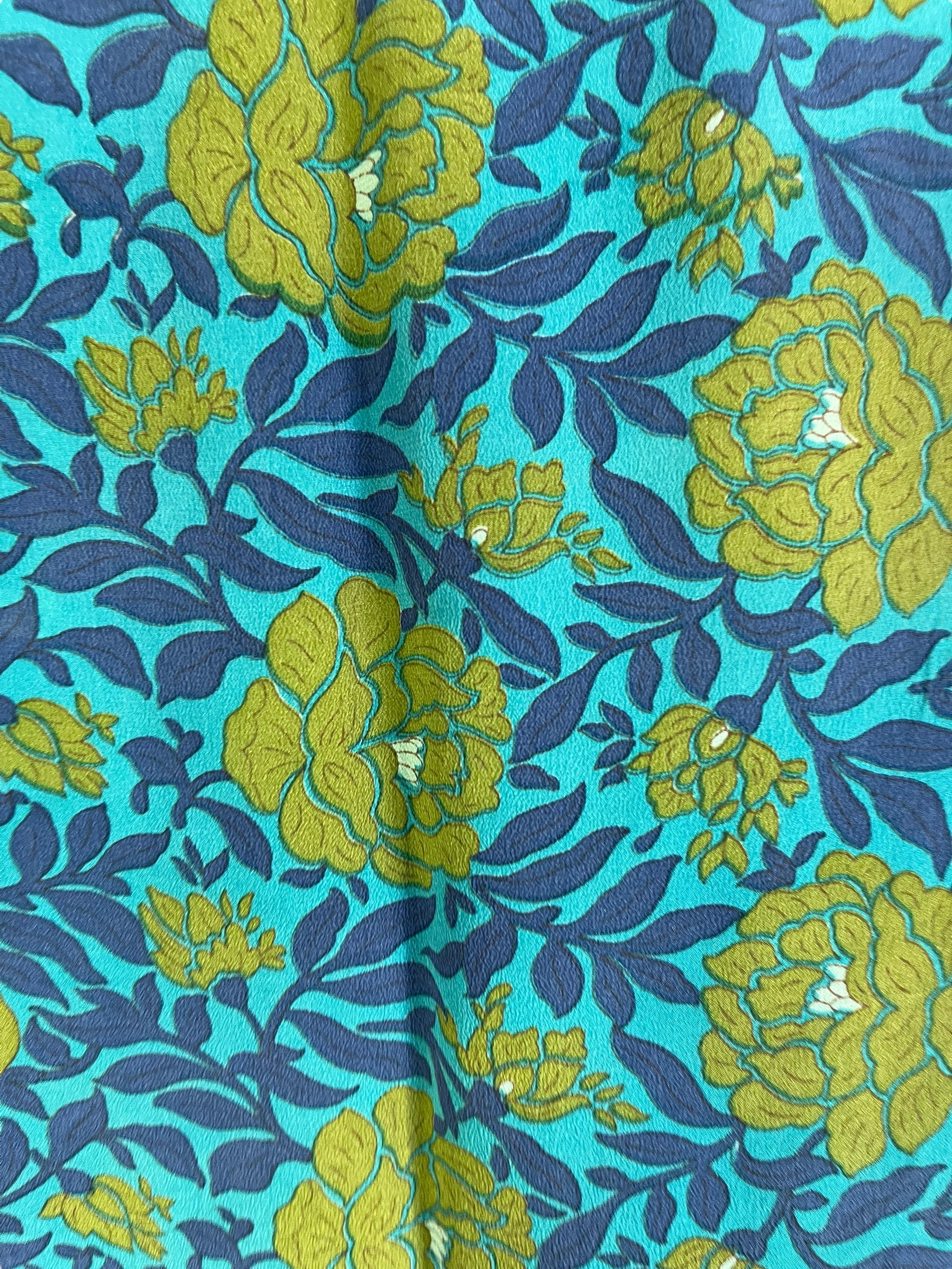 REVOLUTIONHER PRC6692 Avatar Pure Silk Side Slit Top