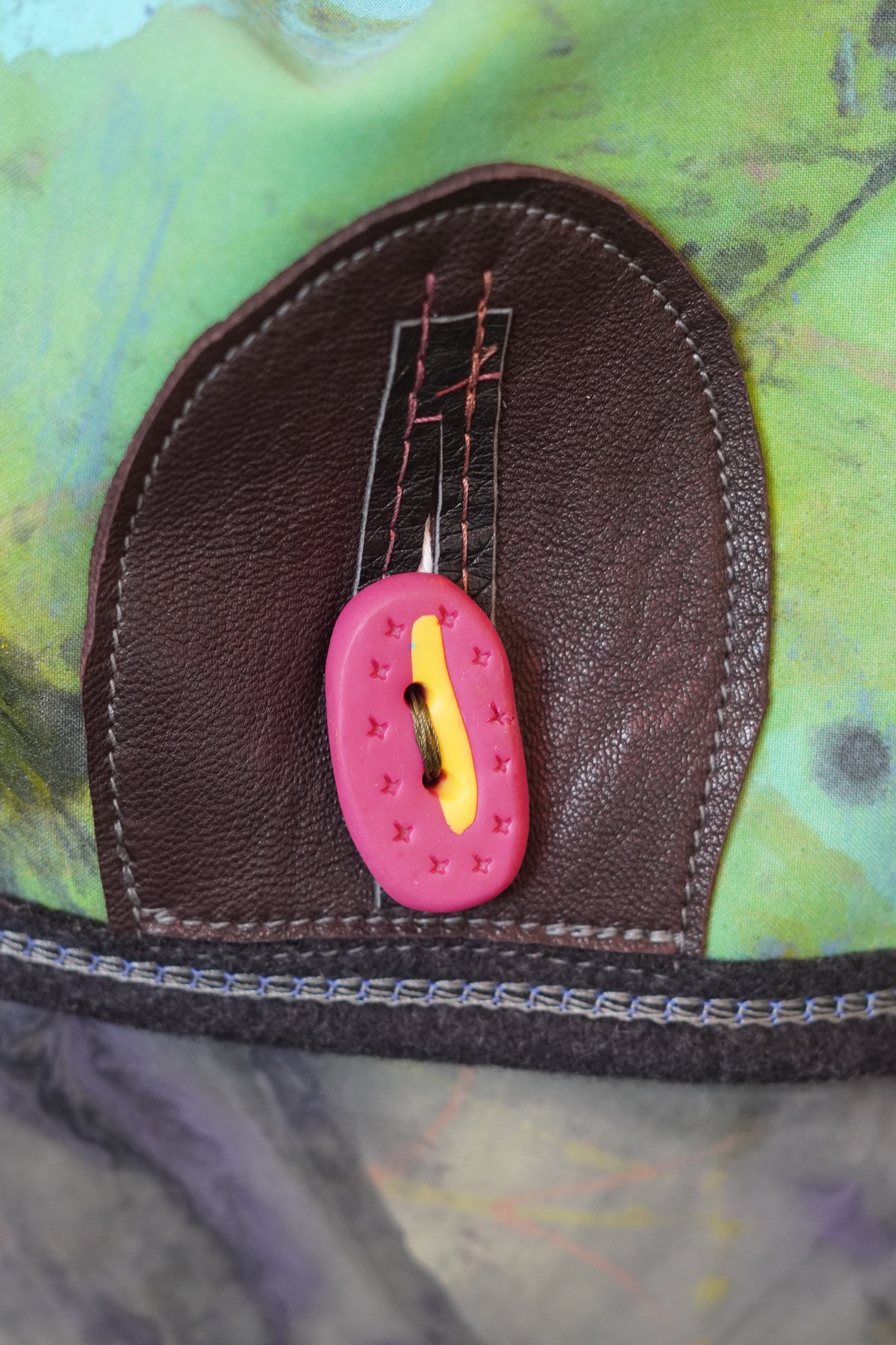 Serpentine Messenger Bag by Pepin Designs #19