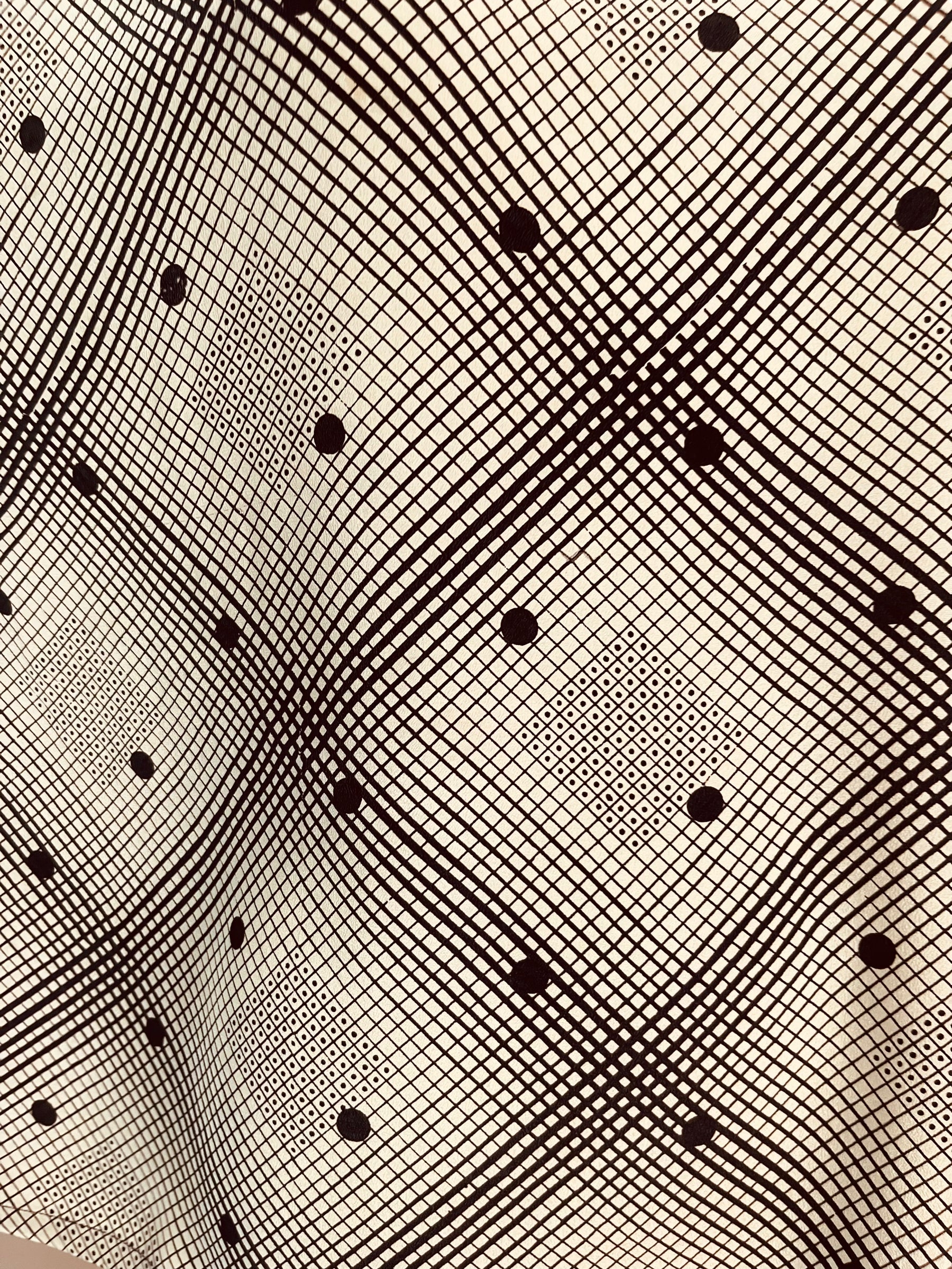 REVOLUTIONHER PRC6229 Avatar Pure Silk Side Slit Top