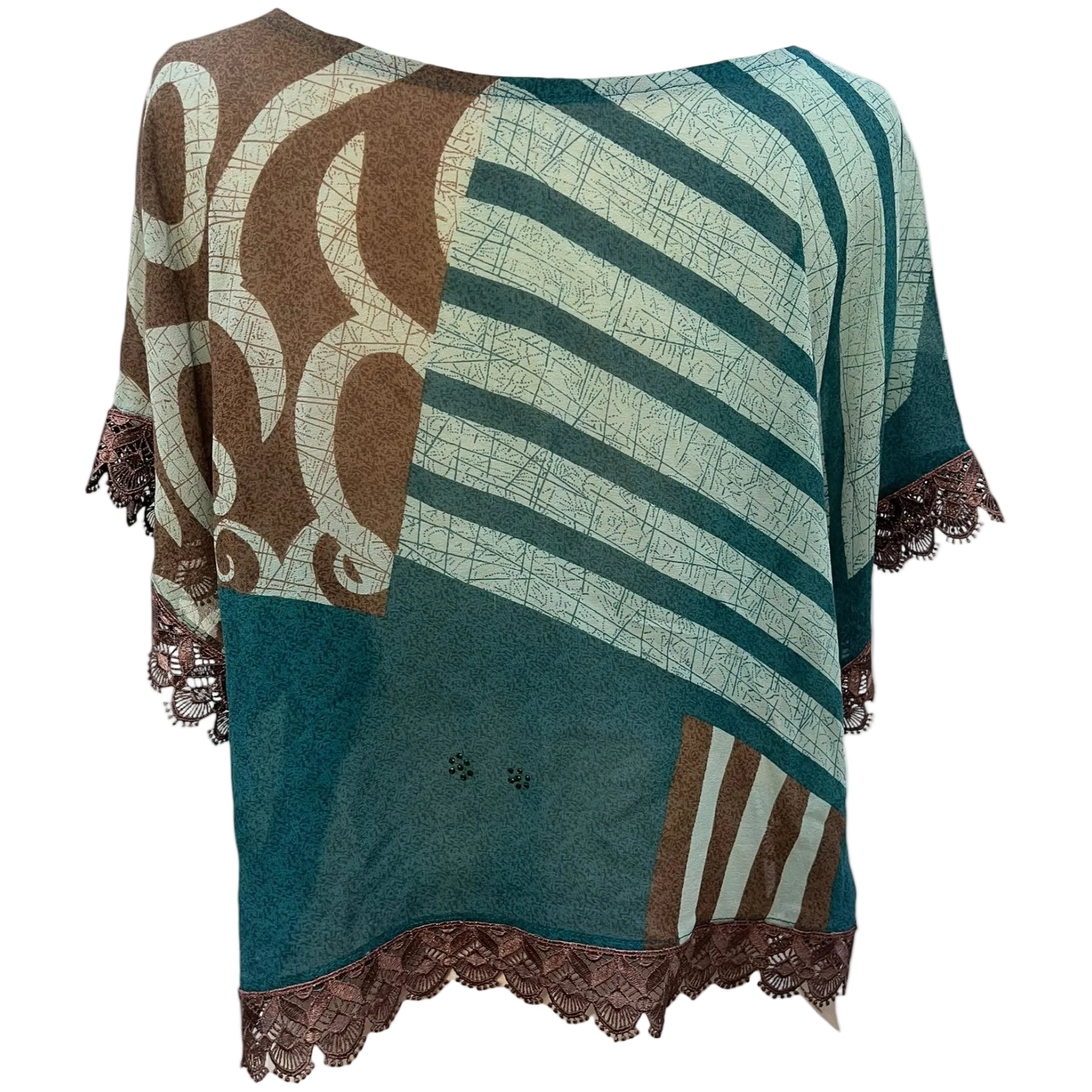 PRG6147 Avatar Pure Silk Boxy Top by sariKNOTsari – Handmade ethical Boxy Top from sariKNOTsari using upcycled silk. Designed in Canada for travel and slow fashion, loved from Toronto to LA to Sydney.