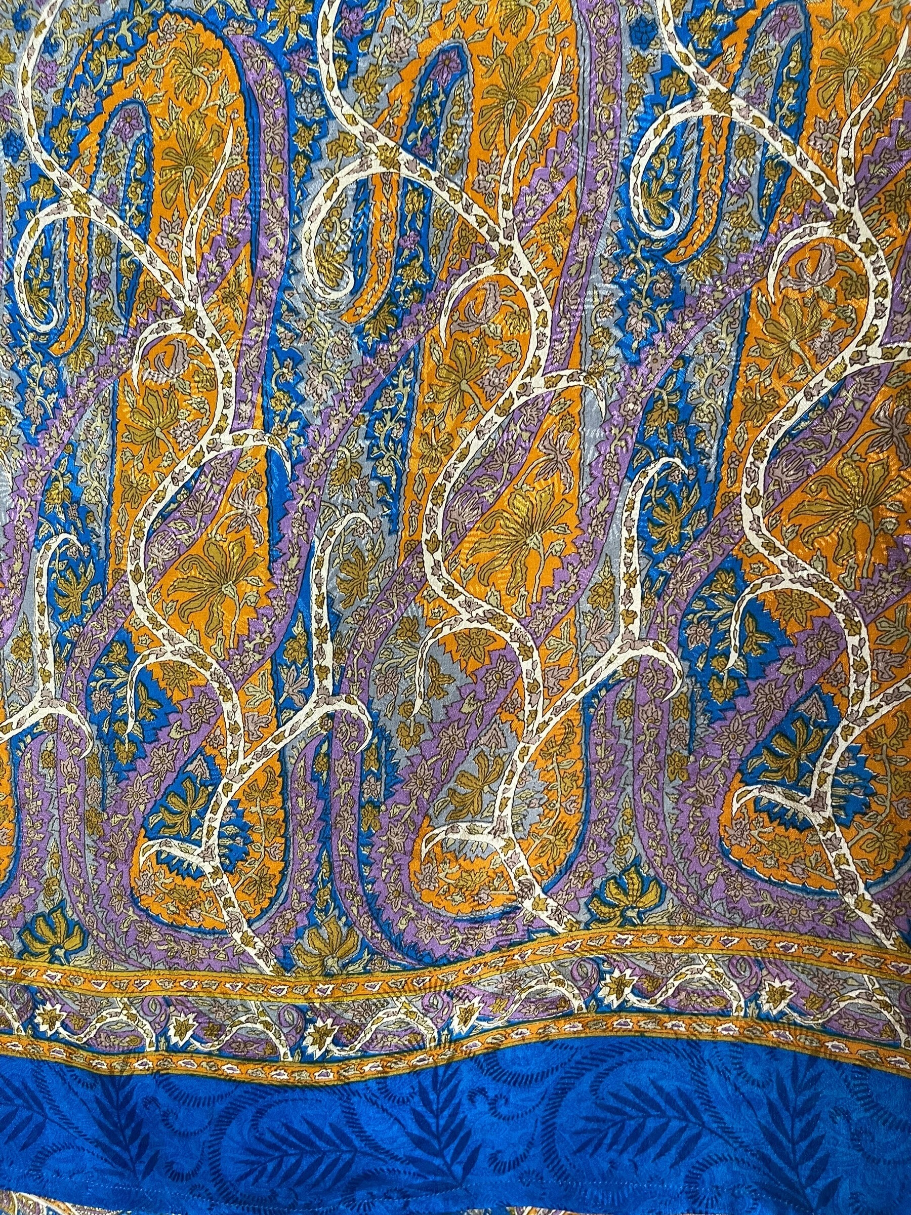 LADY LUCK PRC6905 Avatar Pure Silk Hi Lo Top