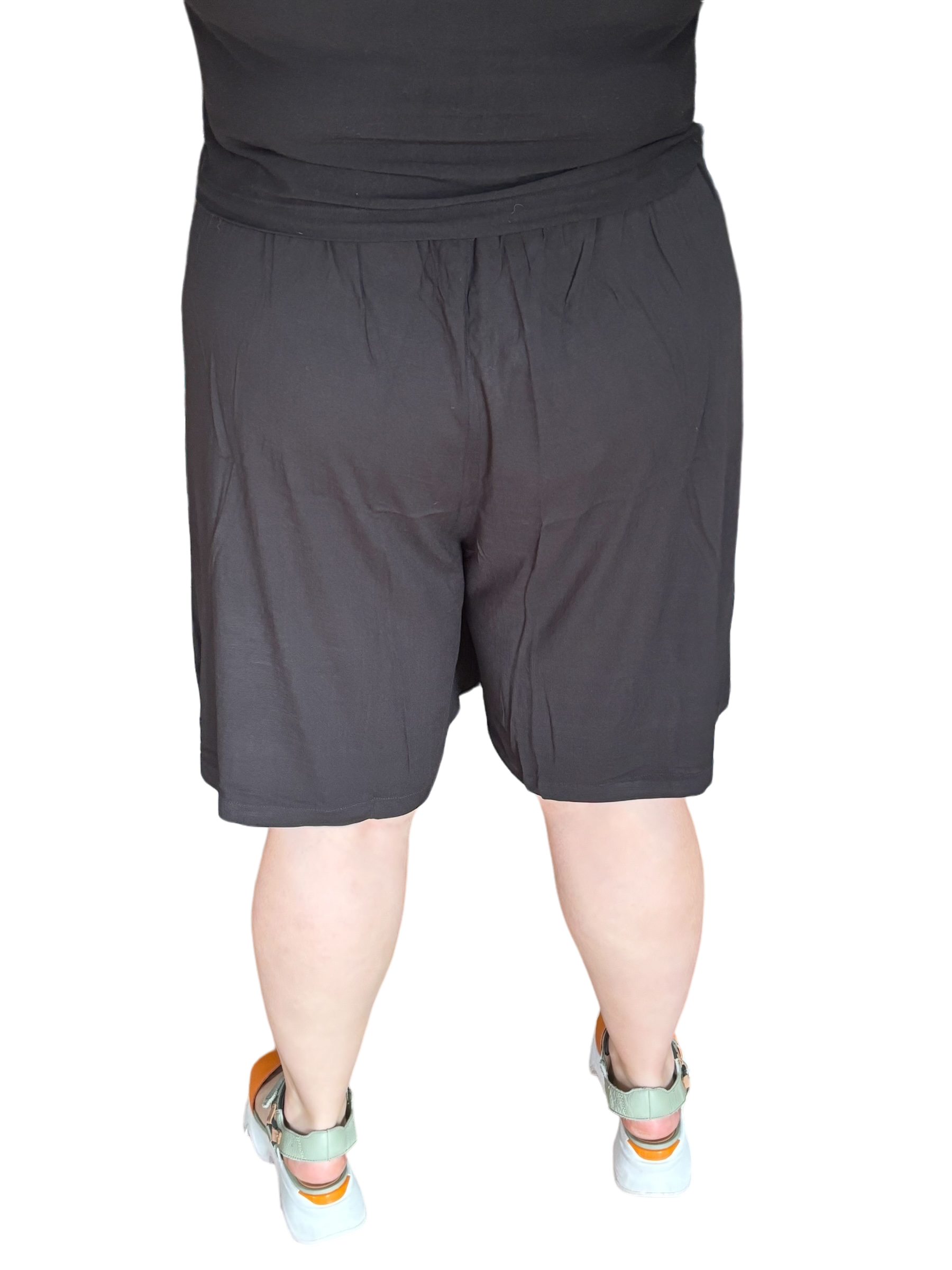 Black Velma Bamboo/Linen Shorts by Blue Sky Clothing Co – Handmade ethical Shorts from sariKNOTsari using upcycled silk. Designed in Canada for travel and slow fashion, loved from Toronto to LA to Sydney.