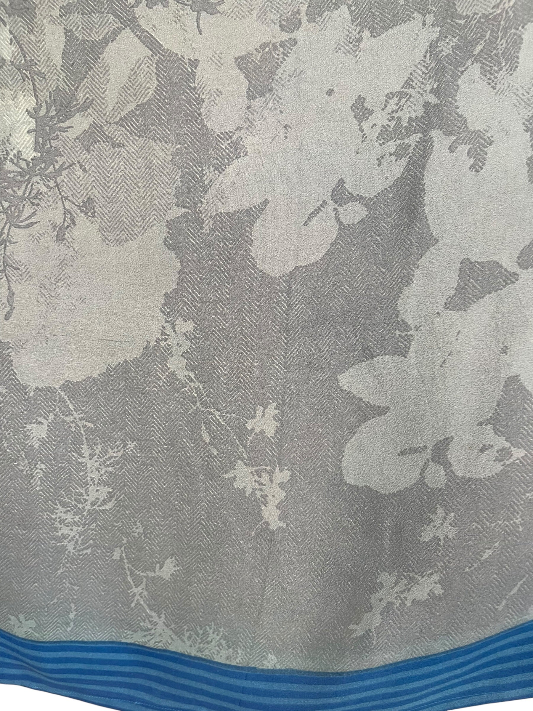 Releases Sunday at 8pm EST PRC9013 Avatar Pure Silk Kimono-Sleeved Top