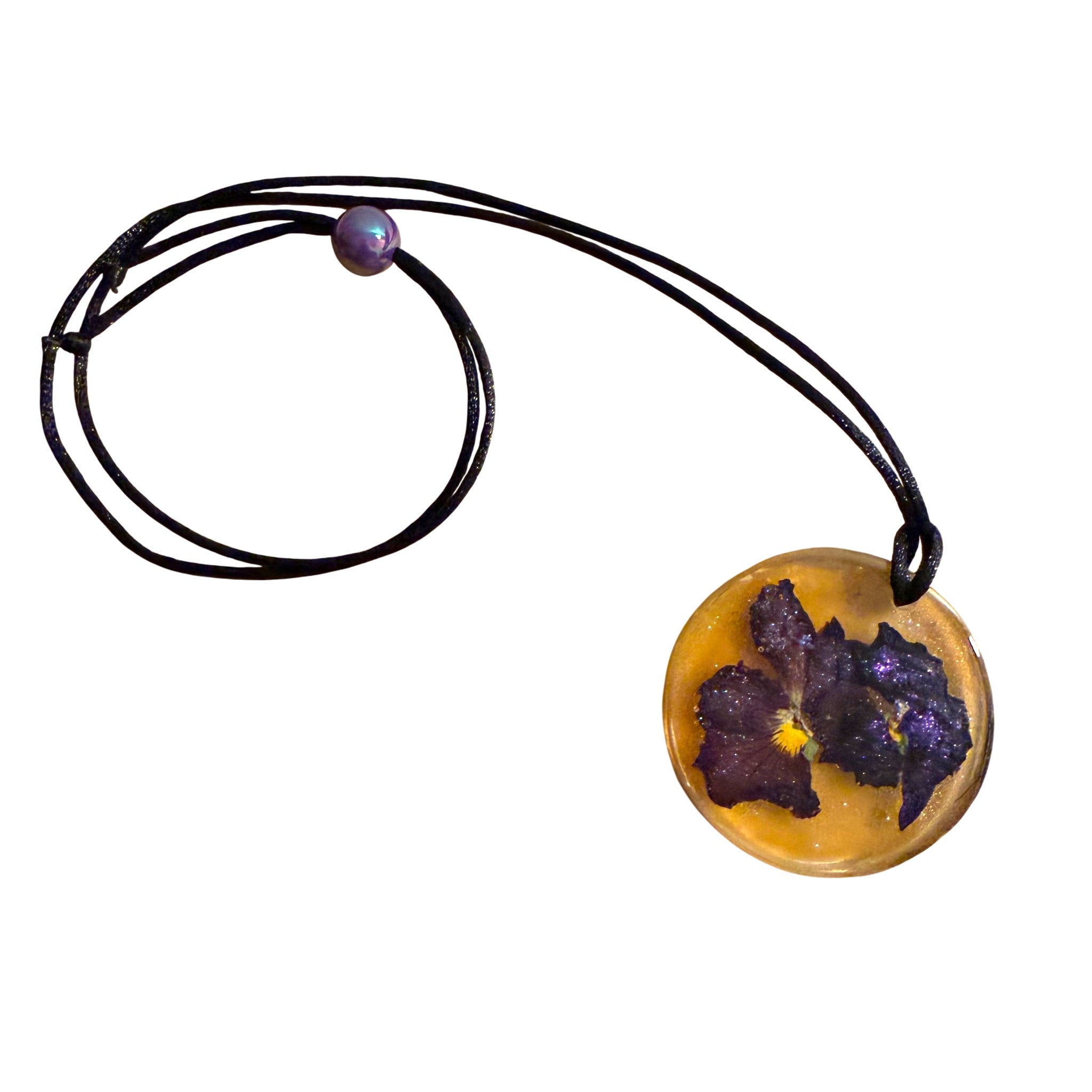 Lustrous Pansy Pendant