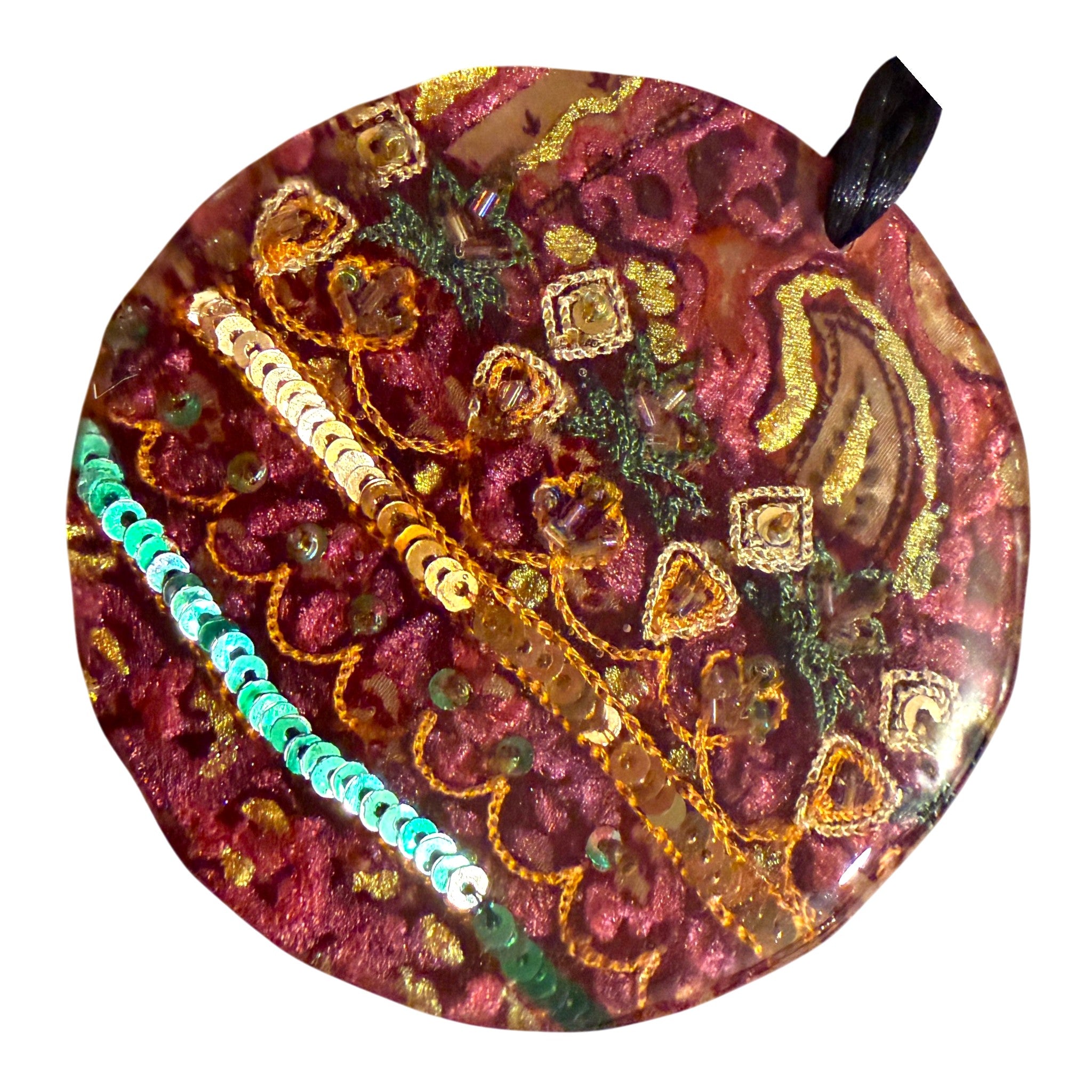 Sequined Garden Burgundy Pendant