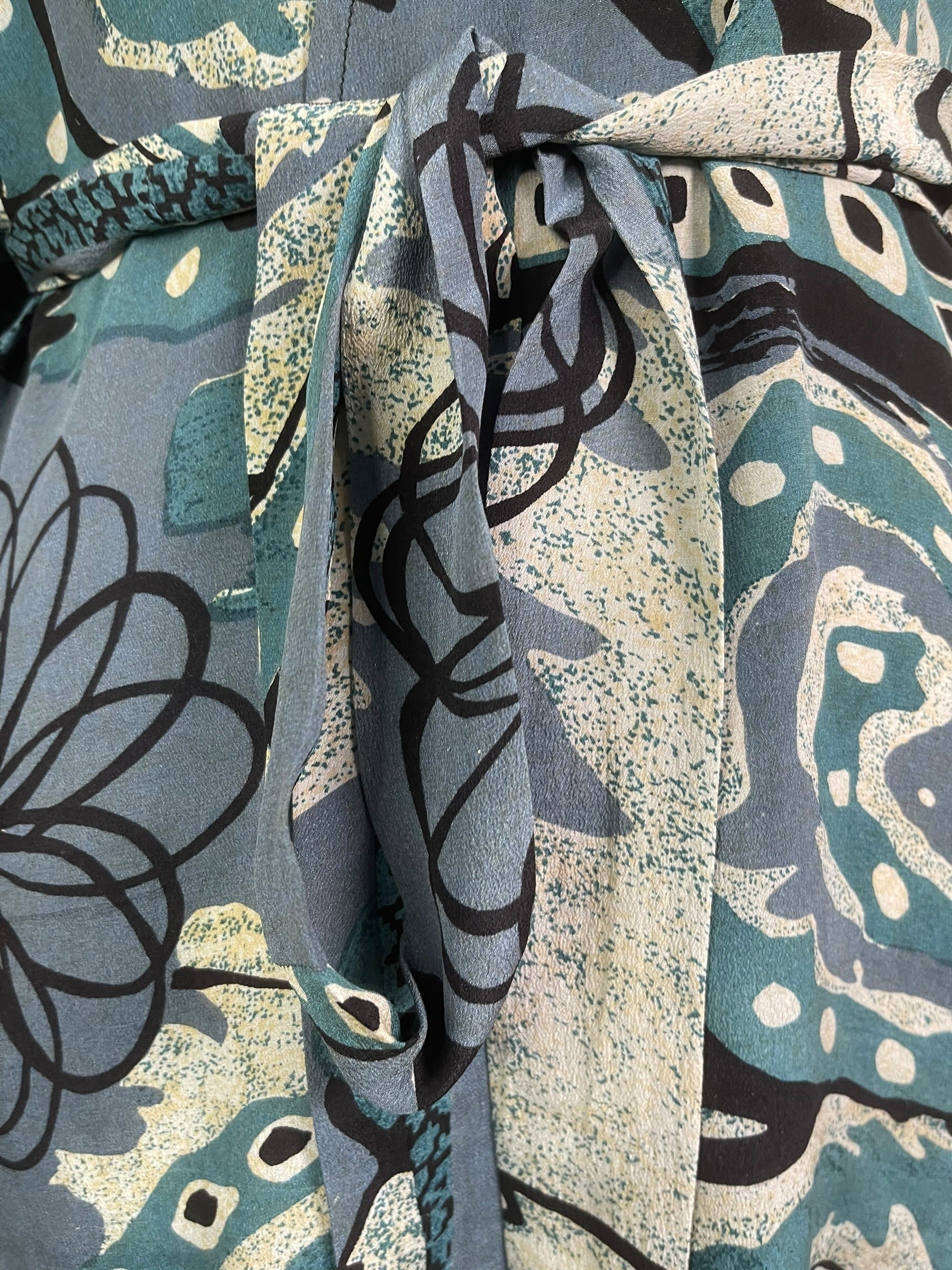Releases Sunday at 8pm EST PRC9010 Avatar Pure Silk Kimono-Sleeved Jacket with Belt