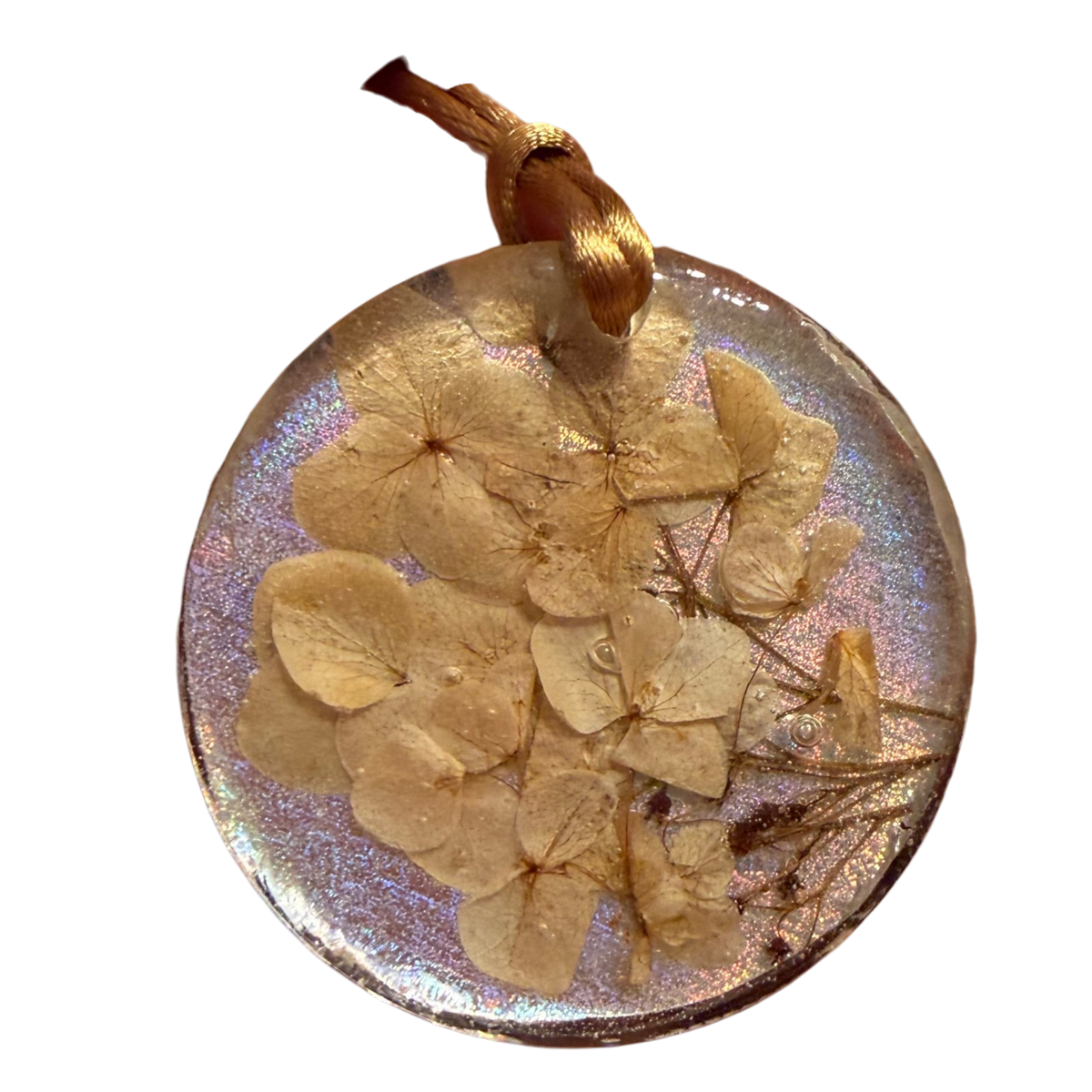 Susan Pendant by Kristine’s Kreations – Handmade ethical Necklace from sariKNOTsari using upcycled silk. Designed in Canada for travel and slow fashion, loved from Toronto to LA to Sydney. Featuring Zsiska, Bryn Walker and Artisan Leather coats by Rejean Pepin, Pepin designs