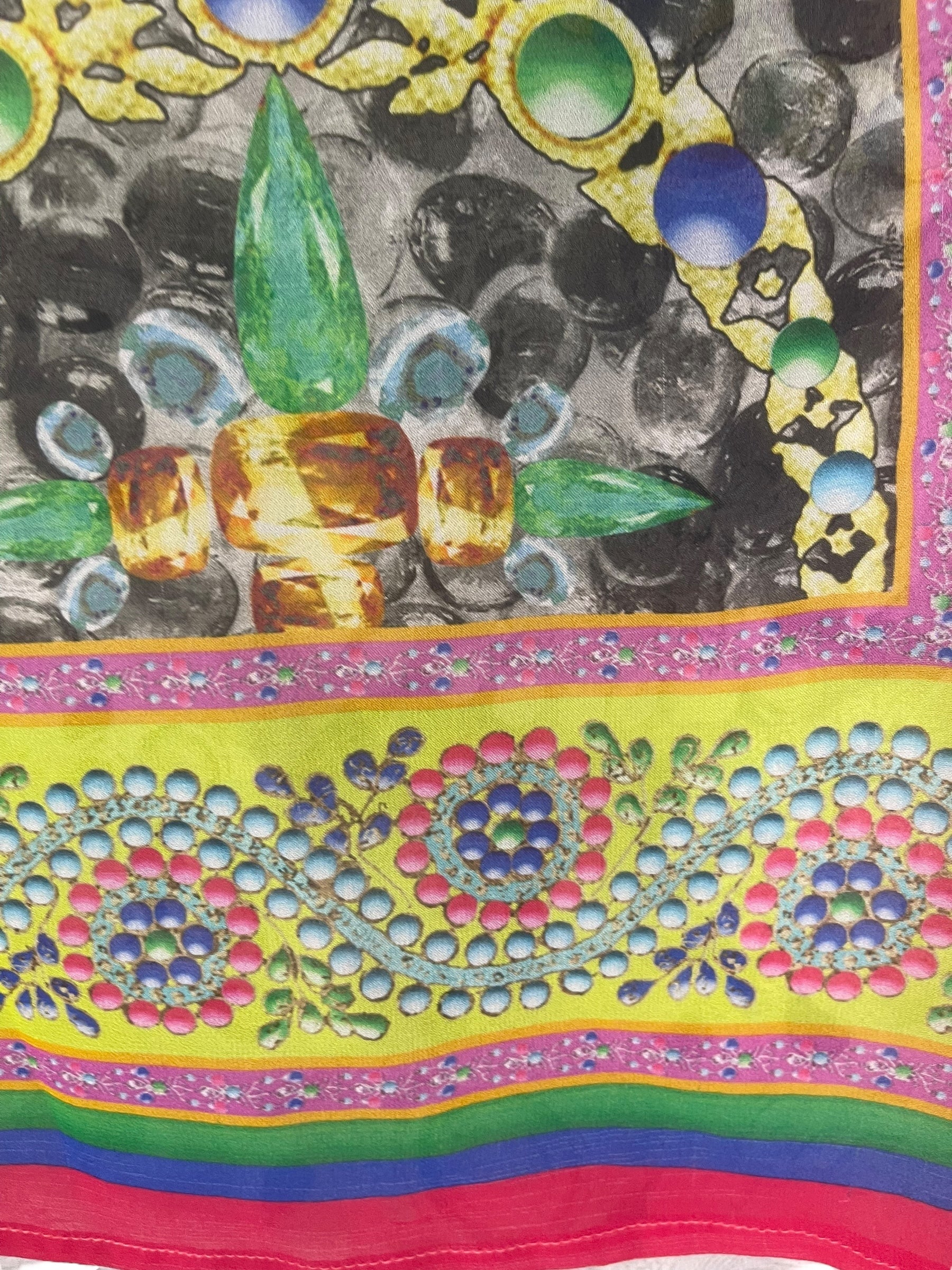 PREVIEW PRG8345 Sheer Wabi Sabi Pure Silk Hi Lo Top by DECEMBER2025 – Handmade ethical Hi Lo Top from sariKNOTsari using upcycled silk. Designed in Canada for travel and slow fashion, loved from Toronto to LA to Sydney.