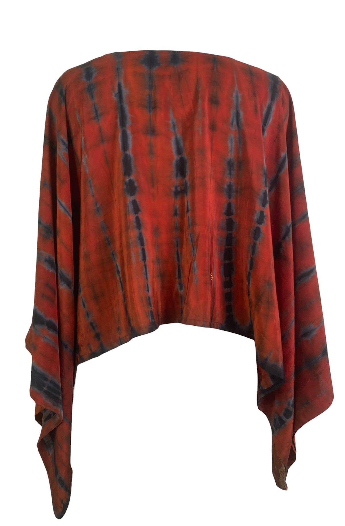 PRC9089 Avatar Pure Silk Kimono-Sleeved Top by HOLD – Handmade ethical Kimono Top from sariKNOTsari using upcycled silk. Designed in Canada for travel and slow fashion, loved from Toronto to LA to Sydney. Featuring Zsiska, Bryn Walker and Artisan Leather coats by Rejean Pepin, Pepin designs