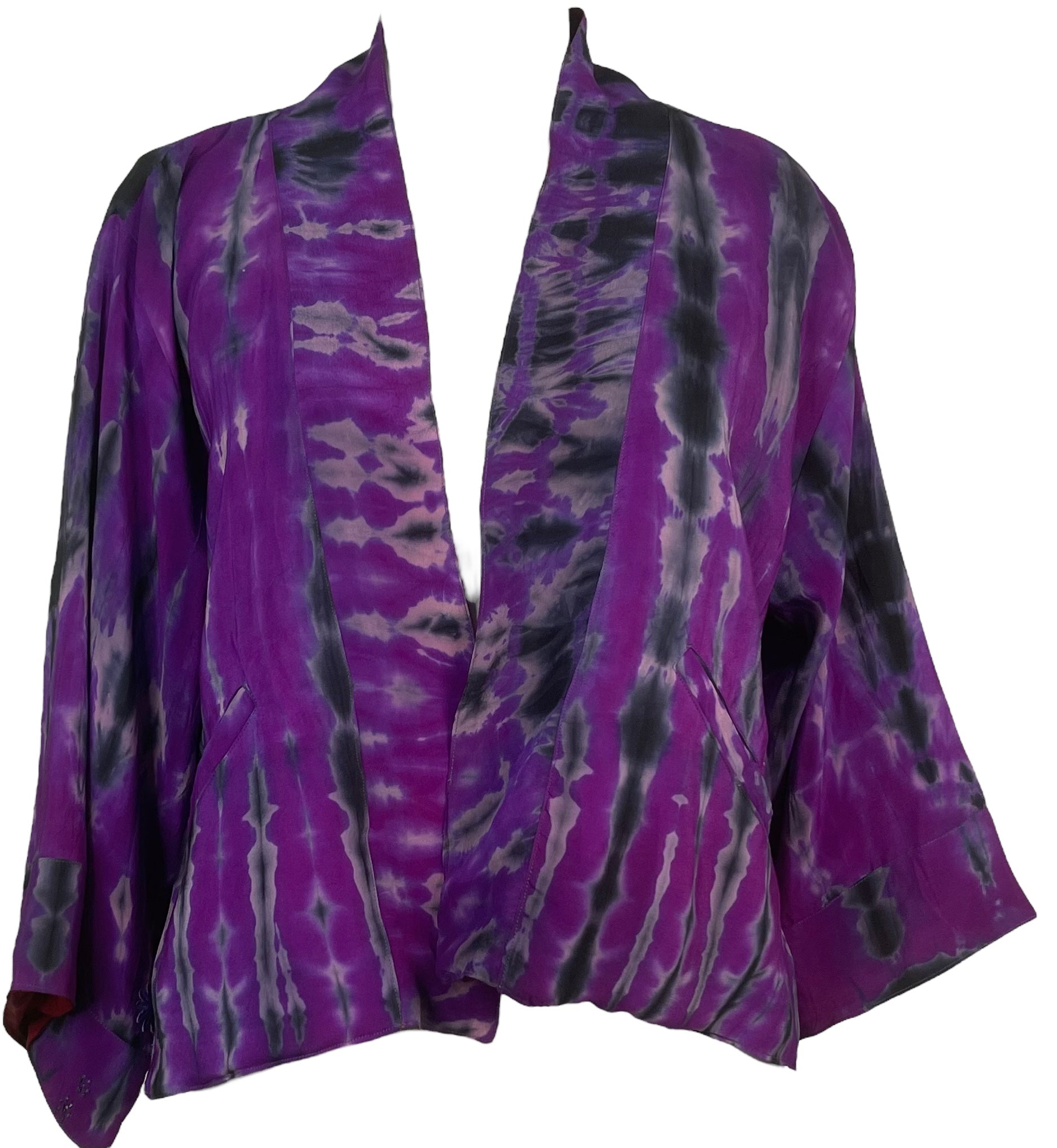 PREVIEW PRC8366 Avatar Reversible Pure Silk Jiva Jacket with Slits by DECEMBER2025 – Handmade ethical Jiva Jacket from sariKNOTsari using upcycled silk. Designed in Canada for travel and slow fashion, loved from Toronto to LA to Sydney.