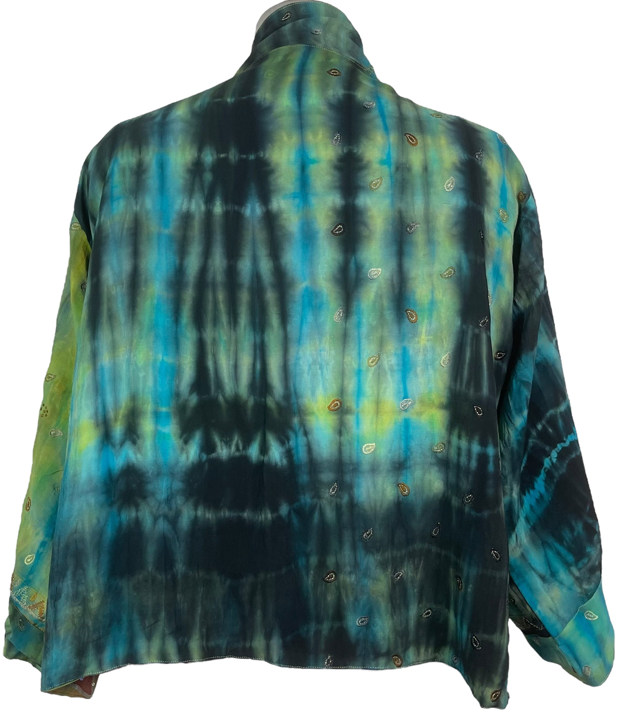 PREVIEW PRC8357 Avatar Reversible Pure Silk Jiva Jacket with Slits by DECEMBER2025 – Handmade ethical Jiva Jacket from sariKNOTsari using upcycled silk. Designed in Canada for travel and slow fashion, loved from Toronto to LA to Sydney.