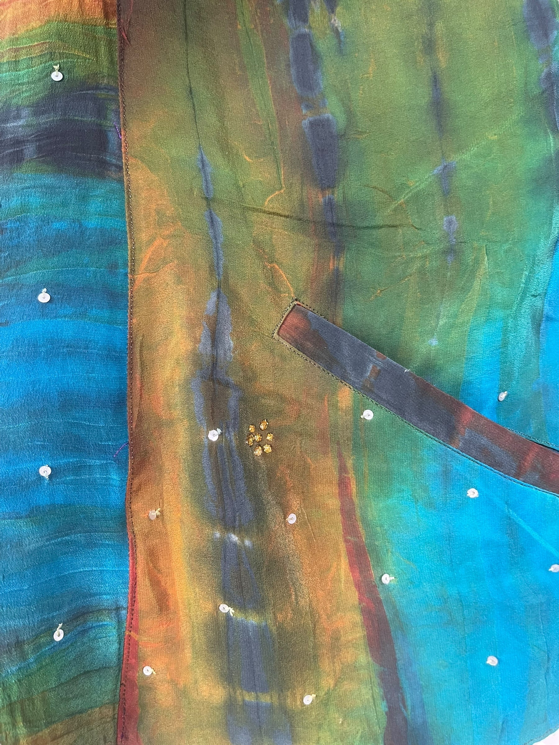 PREVIEW PRC8377 Avatar Reversible Pure Silk Jiva Jacket with Slits by DECEMBER2025 – Handmade ethical Jiva Jacket from sariKNOTsari using upcycled silk. Designed in Canada for travel and slow fashion, loved from Toronto to LA to Sydney.