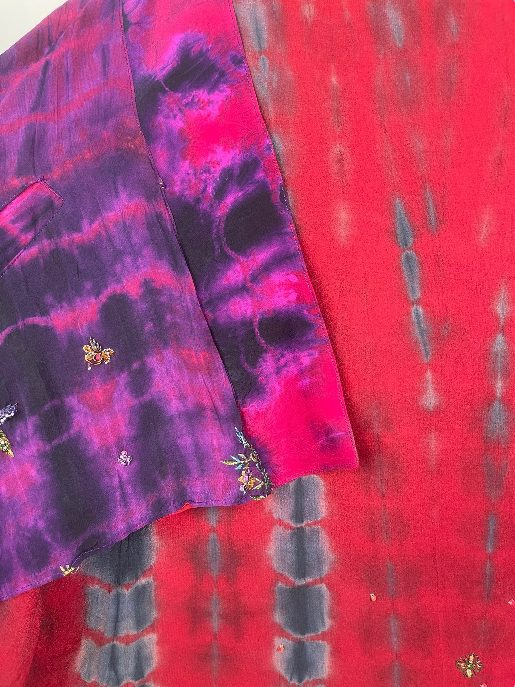 PREVIEW PRC8372 Avatar Reversible Pure Silk Jiva Jacket with Slits by DECEMBER2025 – Handmade ethical Jiva Jacket from sariKNOTsari using upcycled silk. Designed in Canada for travel and slow fashion, loved from Toronto to LA to Sydney.