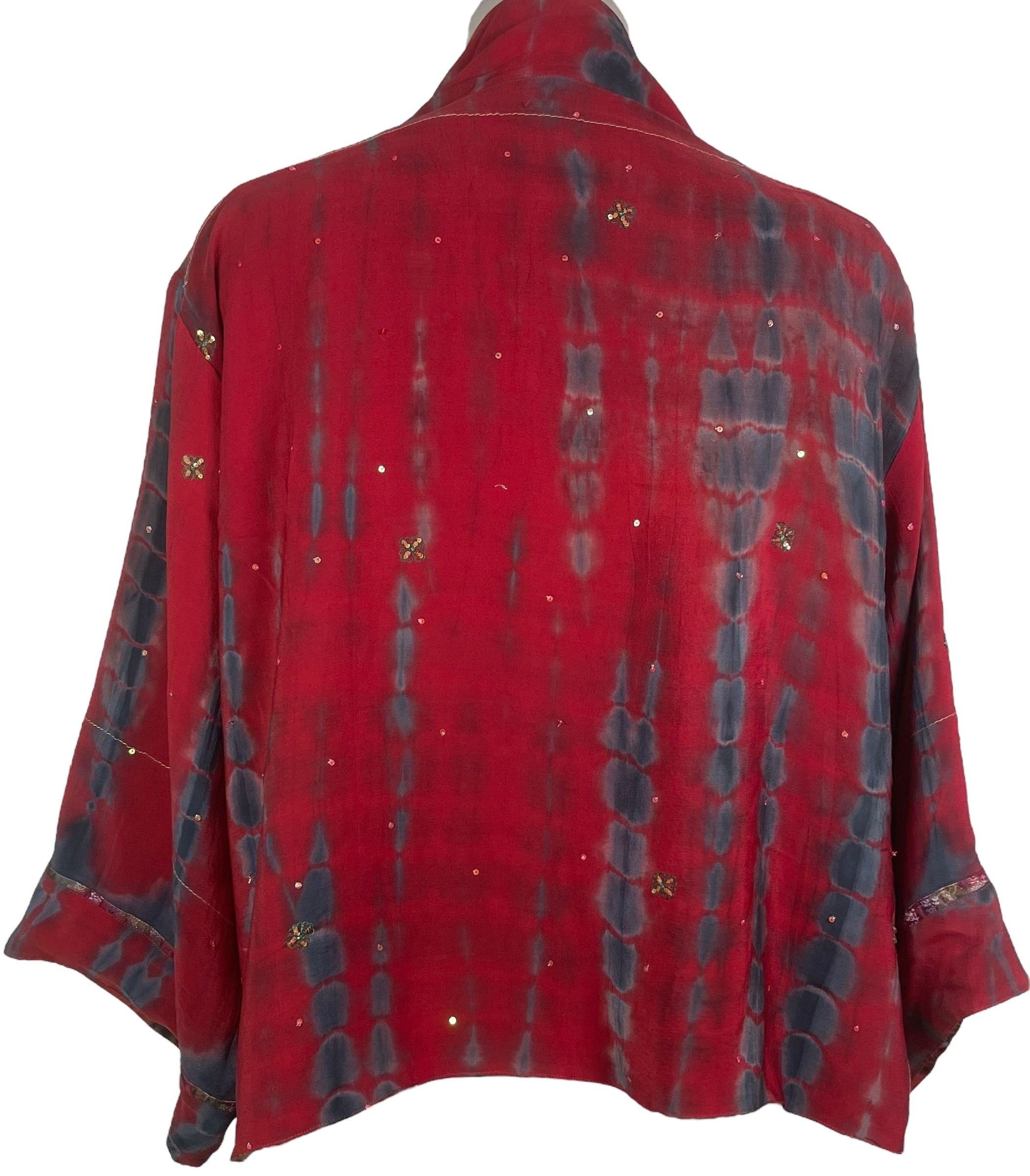 PREVIEW PRC8353 Avatar Reversible Pure Silk Jiva Jacket with Slits by DECEMBER2025 – Handmade ethical Jiva Jacket from sariKNOTsari using upcycled silk. Designed in Canada for travel and slow fashion, loved from Toronto to LA to Sydney.