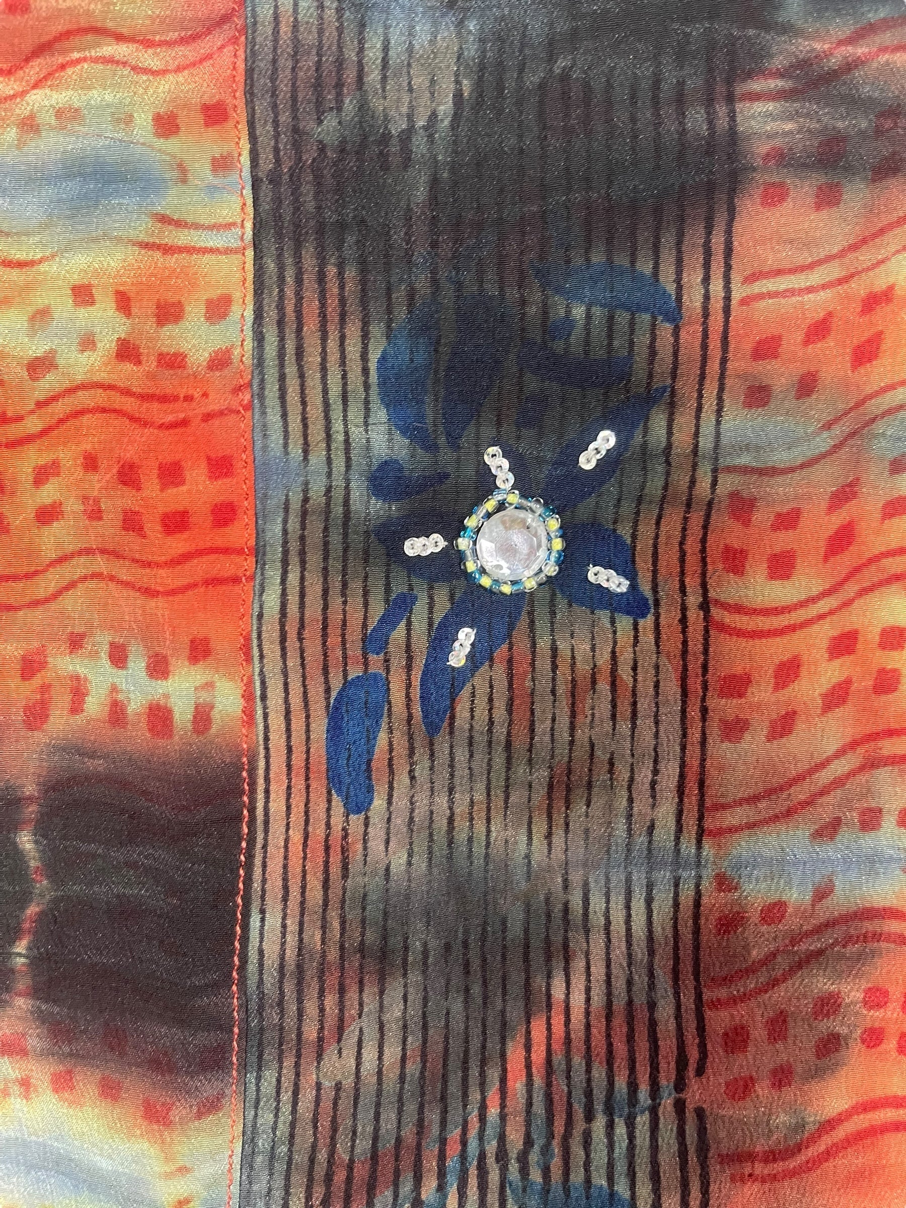 PREVIEW PRC8353 Avatar Reversible Pure Silk Jiva Jacket with Slits by DECEMBER2025 – Handmade ethical Jiva Jacket from sariKNOTsari using upcycled silk. Designed in Canada for travel and slow fashion, loved from Toronto to LA to Sydney.