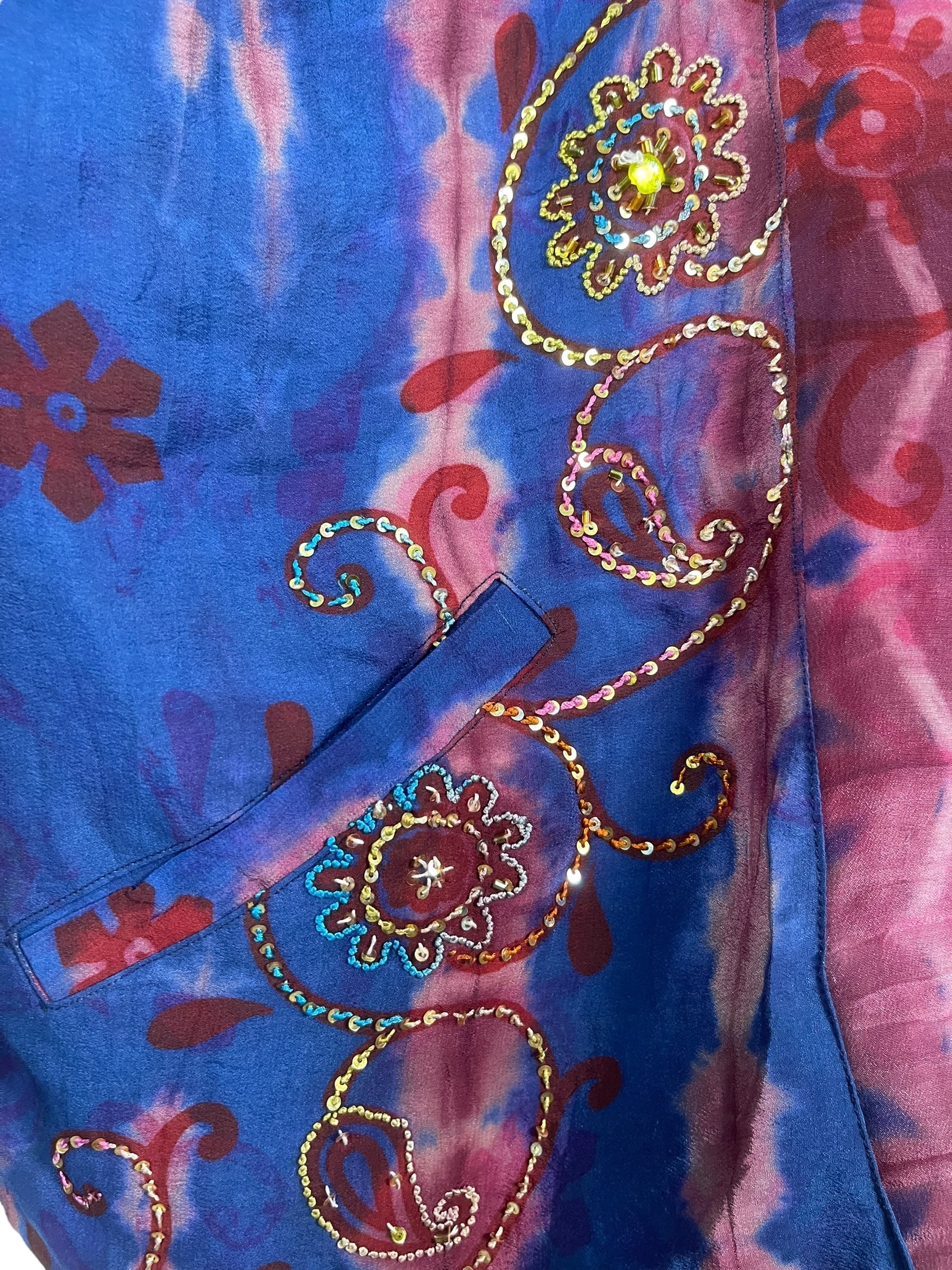 PREVIEW PRC8352 Avatar Reversible Pure Silk Jiva Jacket with Slits by DECEMBER2025 – Handmade ethical Jiva Jacket from sariKNOTsari using upcycled silk. Designed in Canada for travel and slow fashion, loved from Toronto to LA to Sydney.