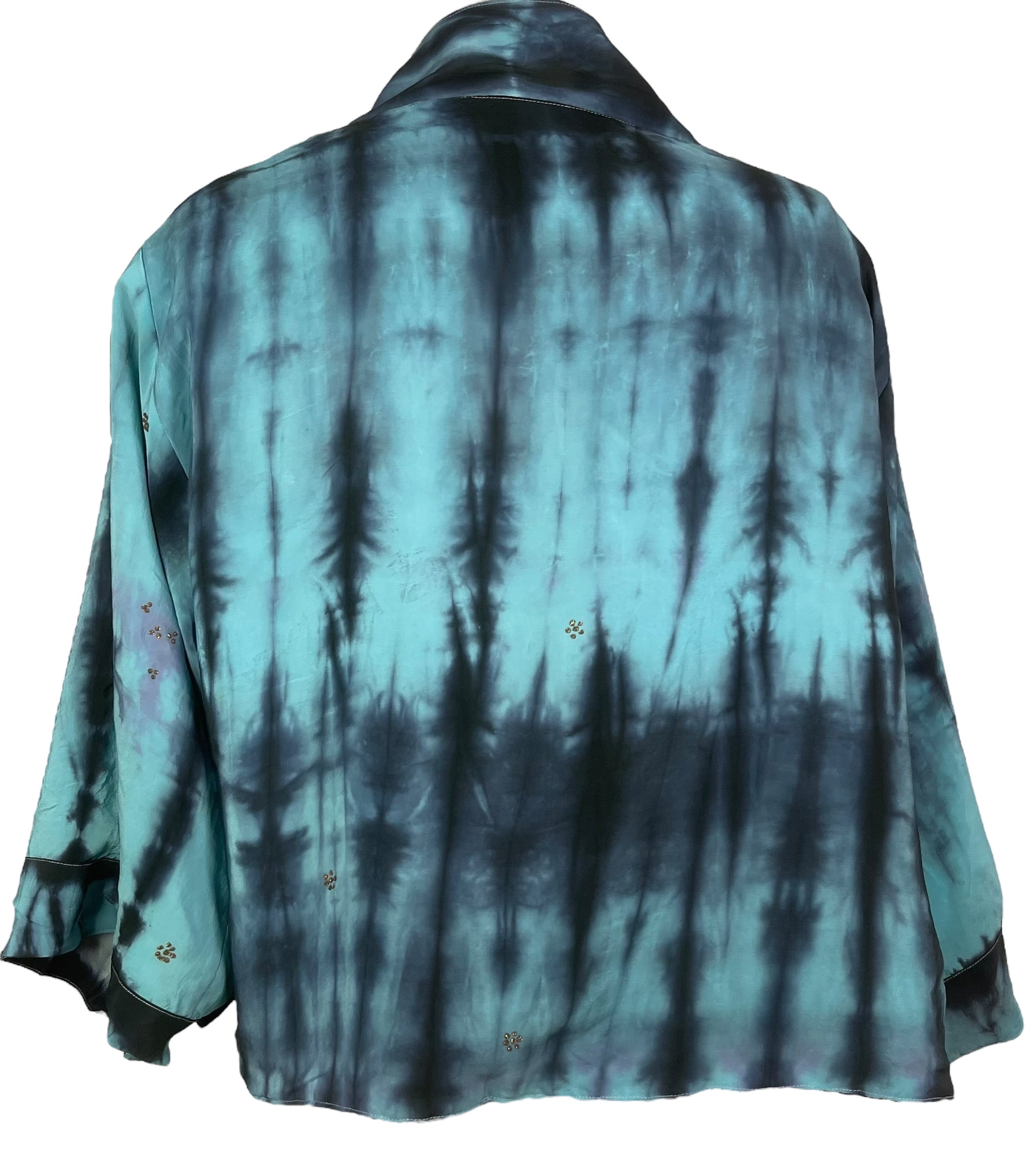 PREVIEW PRC8368 Avatar Reversible Pure Silk Jiva Jacket with Slits by DECEMBER2025 – Handmade ethical Jiva Jacket from sariKNOTsari using upcycled silk. Designed in Canada for travel and slow fashion, loved from Toronto to LA to Sydney.