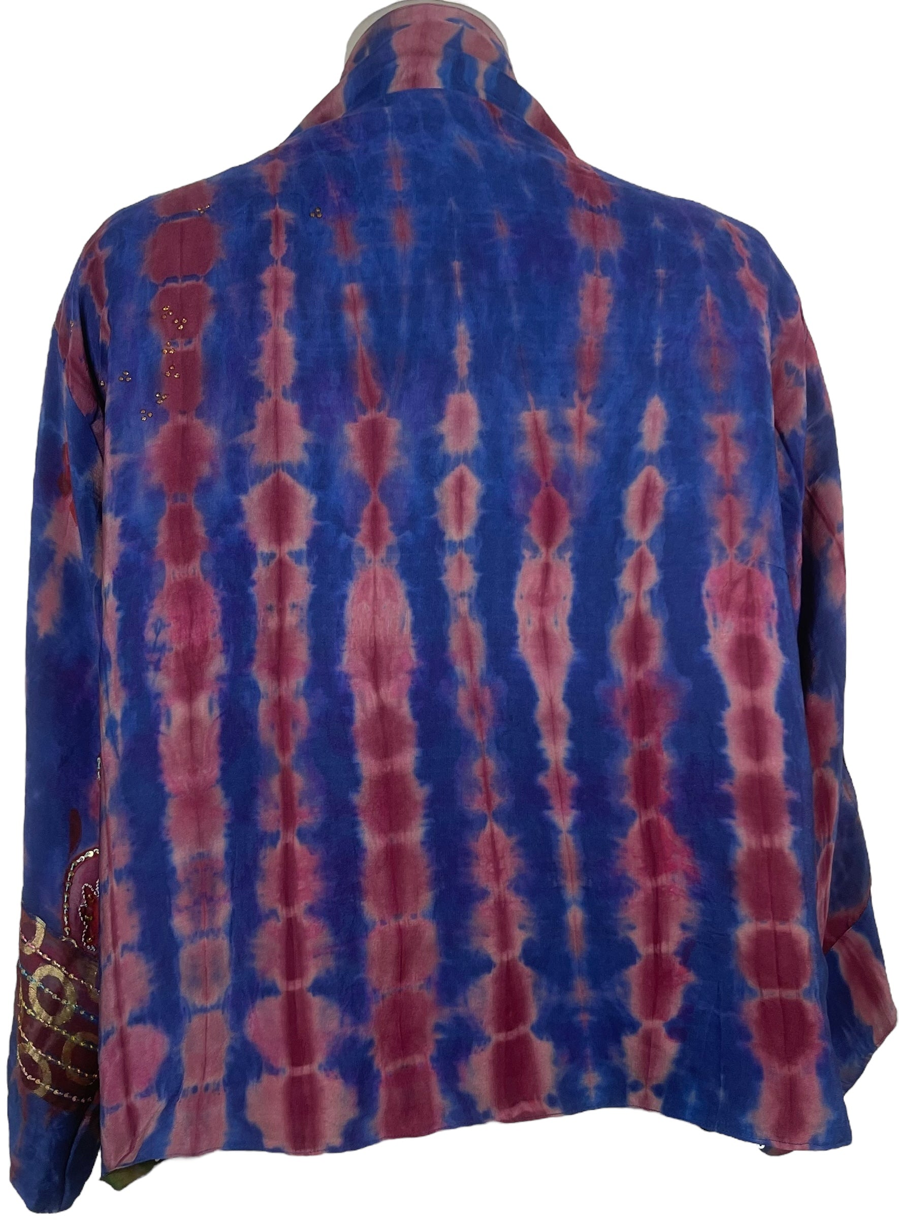 PREVIEW PRC8386 Avatar Reversible Pure Silk Jiva Jacket with Slits by DECEMBER2025 – Handmade ethical Jiva Jacket from sariKNOTsari using upcycled silk. Designed in Canada for travel and slow fashion, loved from Toronto to LA to Sydney.