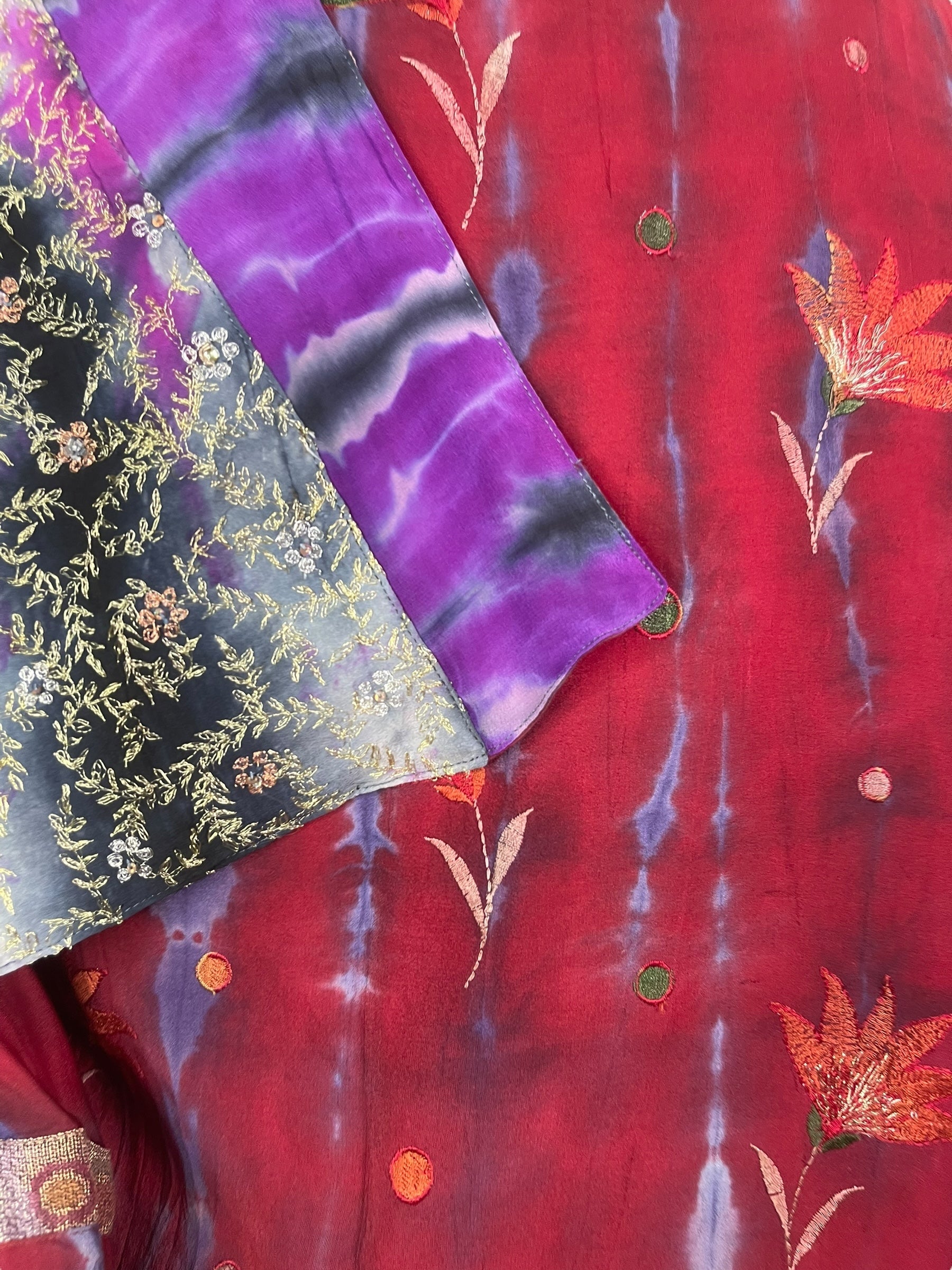 PREVIEW PRC7917 Avatar Reversible Pure Silk Jiva Jacket with Slits by DECEMBER2025 – Handmade ethical Jiva Jacket from sariKNOTsari using upcycled silk. Designed in Canada for travel and slow fashion, loved from Toronto to LA to Sydney.