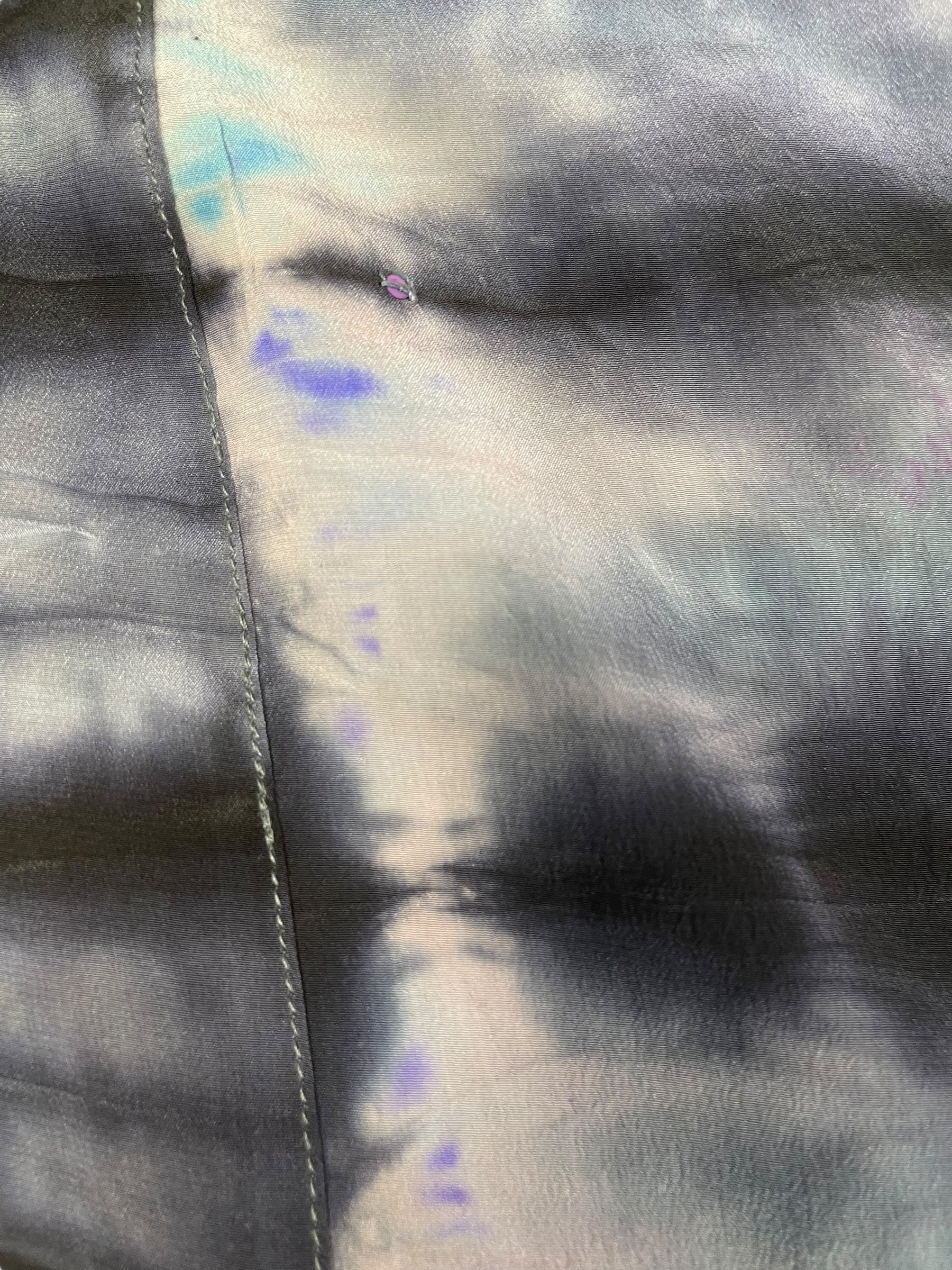 PREVIEW PRC7918 Avatar Reversible Pure Silk Jiva Jacket with Slits by DECEMBER2025 – Handmade ethical Jiva Jacket from sariKNOTsari using upcycled silk. Designed in Canada for travel and slow fashion, loved from Toronto to LA to Sydney.