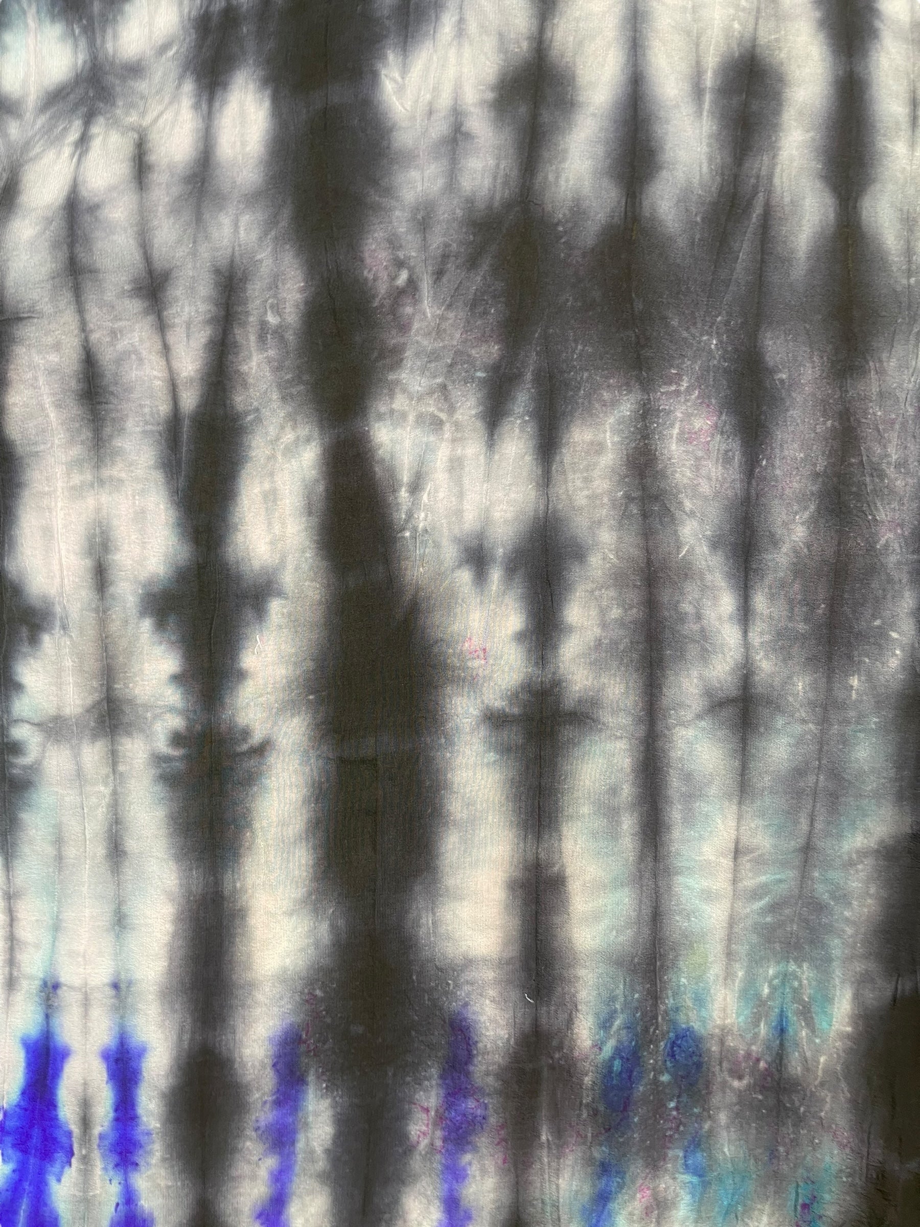 PREVIEW PRC7918 Avatar Reversible Pure Silk Jiva Jacket with Slits by DECEMBER2025 – Handmade ethical Jiva Jacket from sariKNOTsari using upcycled silk. Designed in Canada for travel and slow fashion, loved from Toronto to LA to Sydney.