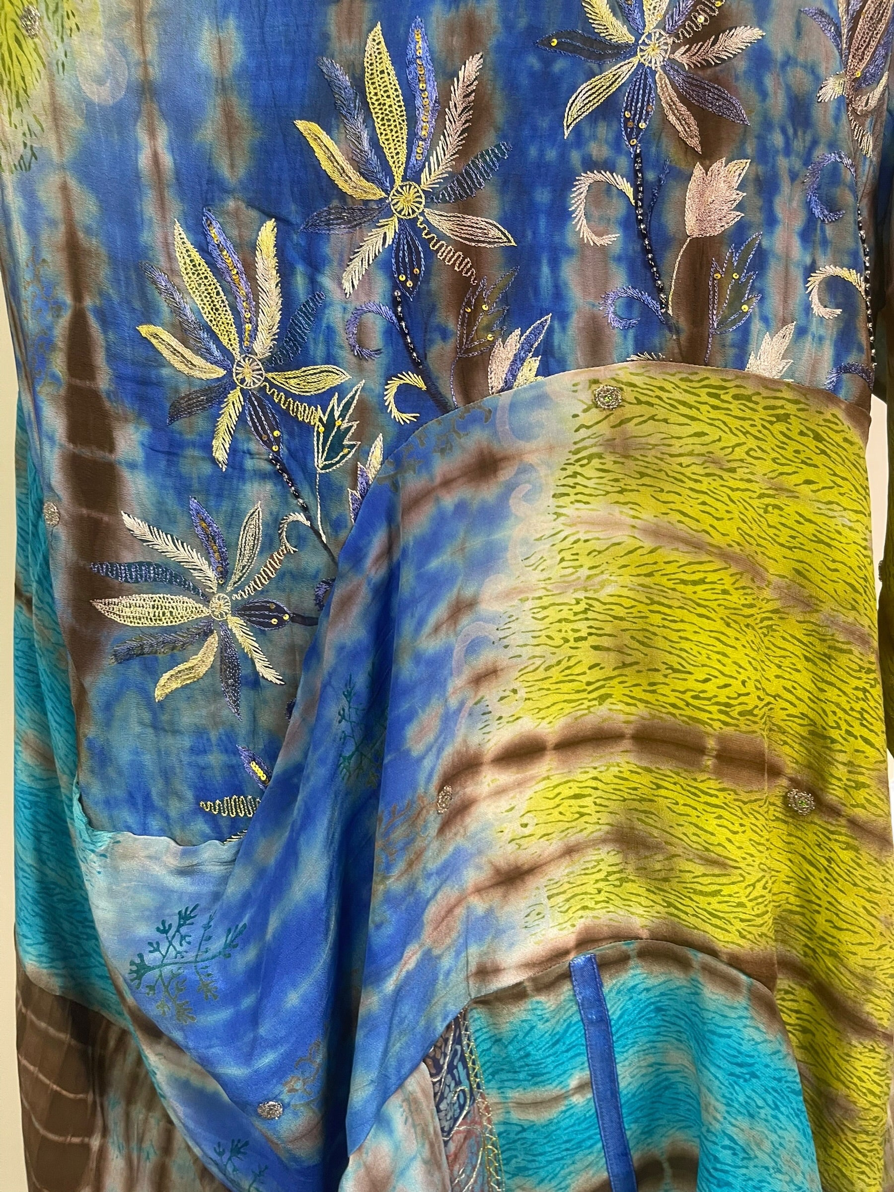 Releases Sunday at 8pm EST PRC9146 Avatar Pure Silk Sculptural Long Tunic Dress