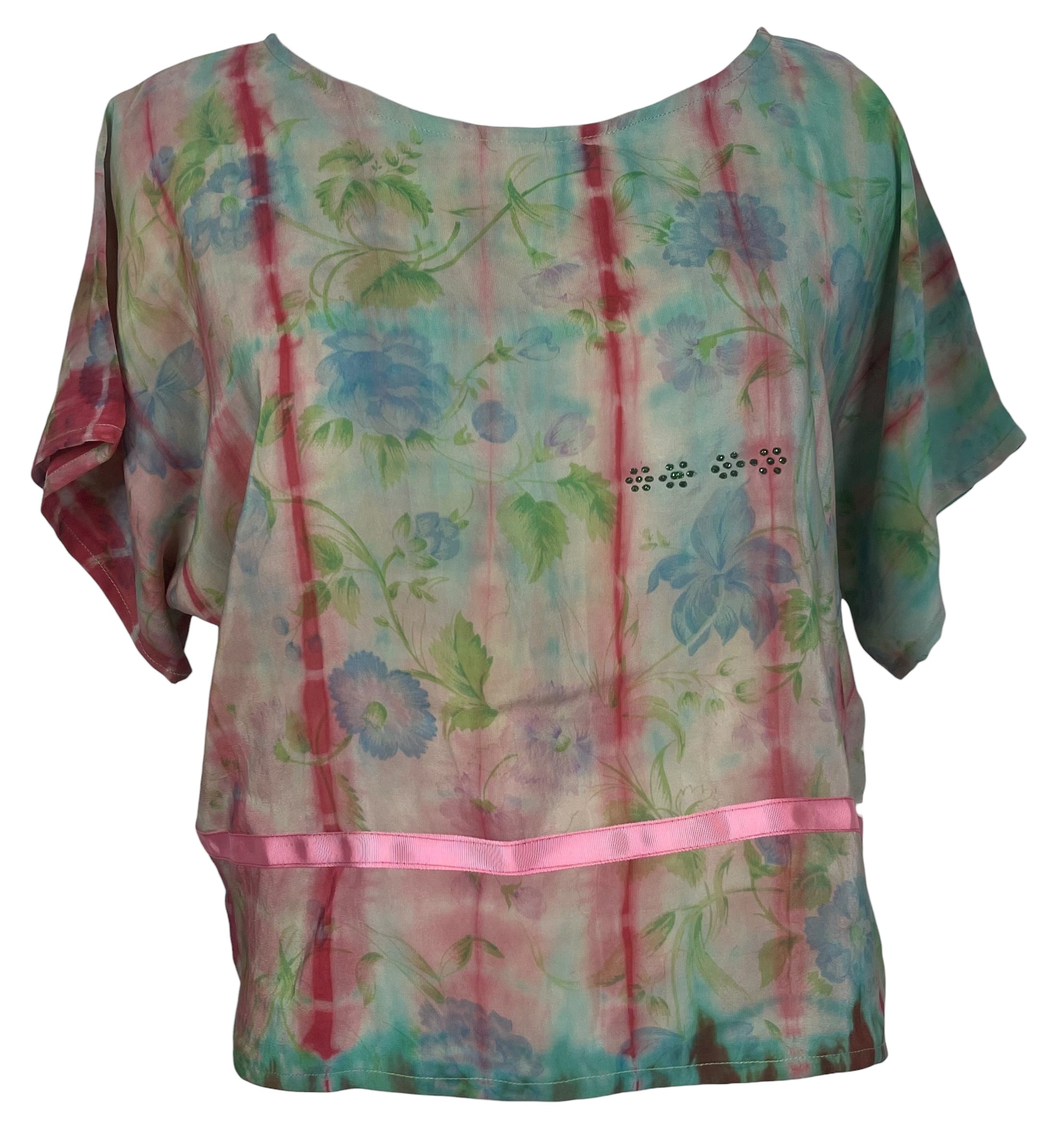 PREVIEW PRC8465 Avatar Pure Silk Boxy Top by FEBRUARY2026 – Handmade ethical Boxy Top from sariKNOTsari using upcycled silk. Designed in Canada for travel and slow fashion, loved from Toronto to LA to Sydney.
