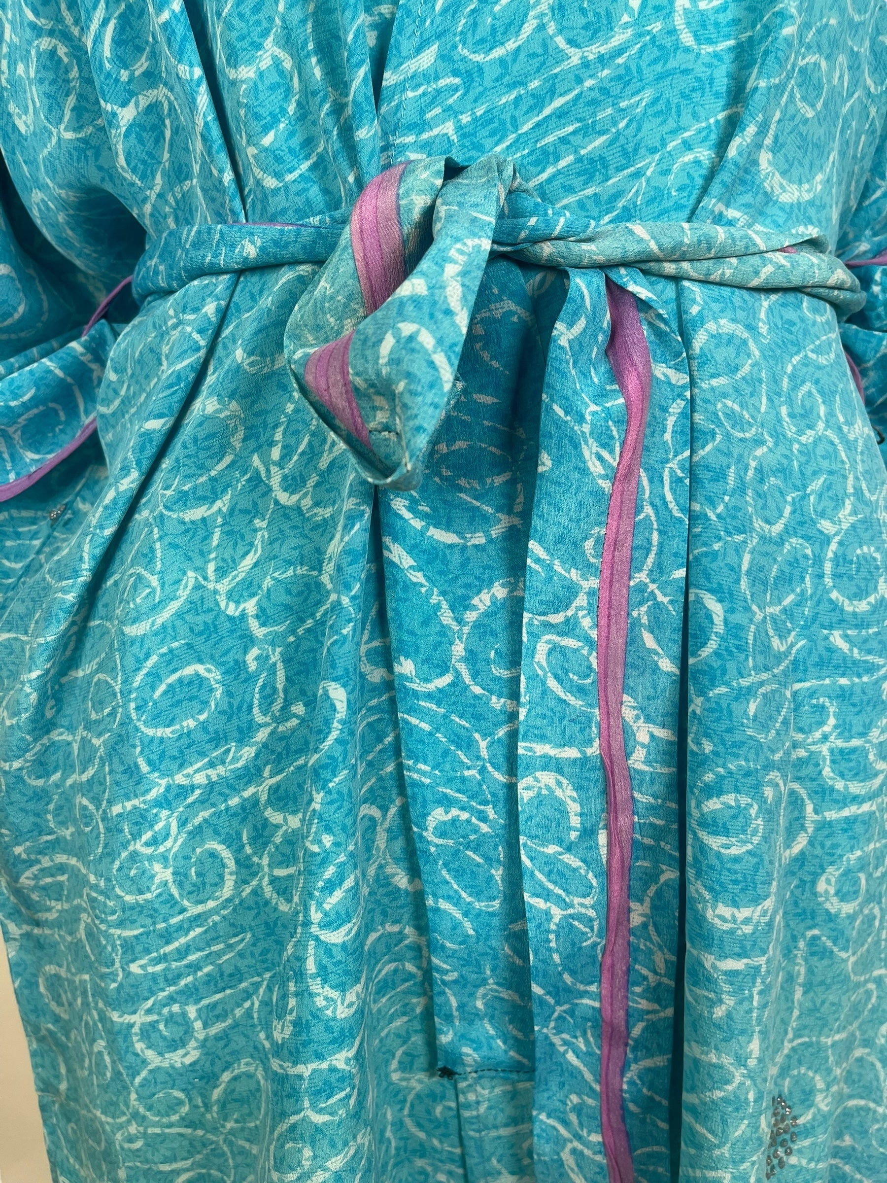 PRC8207 Avatar Pure Silk Kimono-Sleeved Jacket with Belt