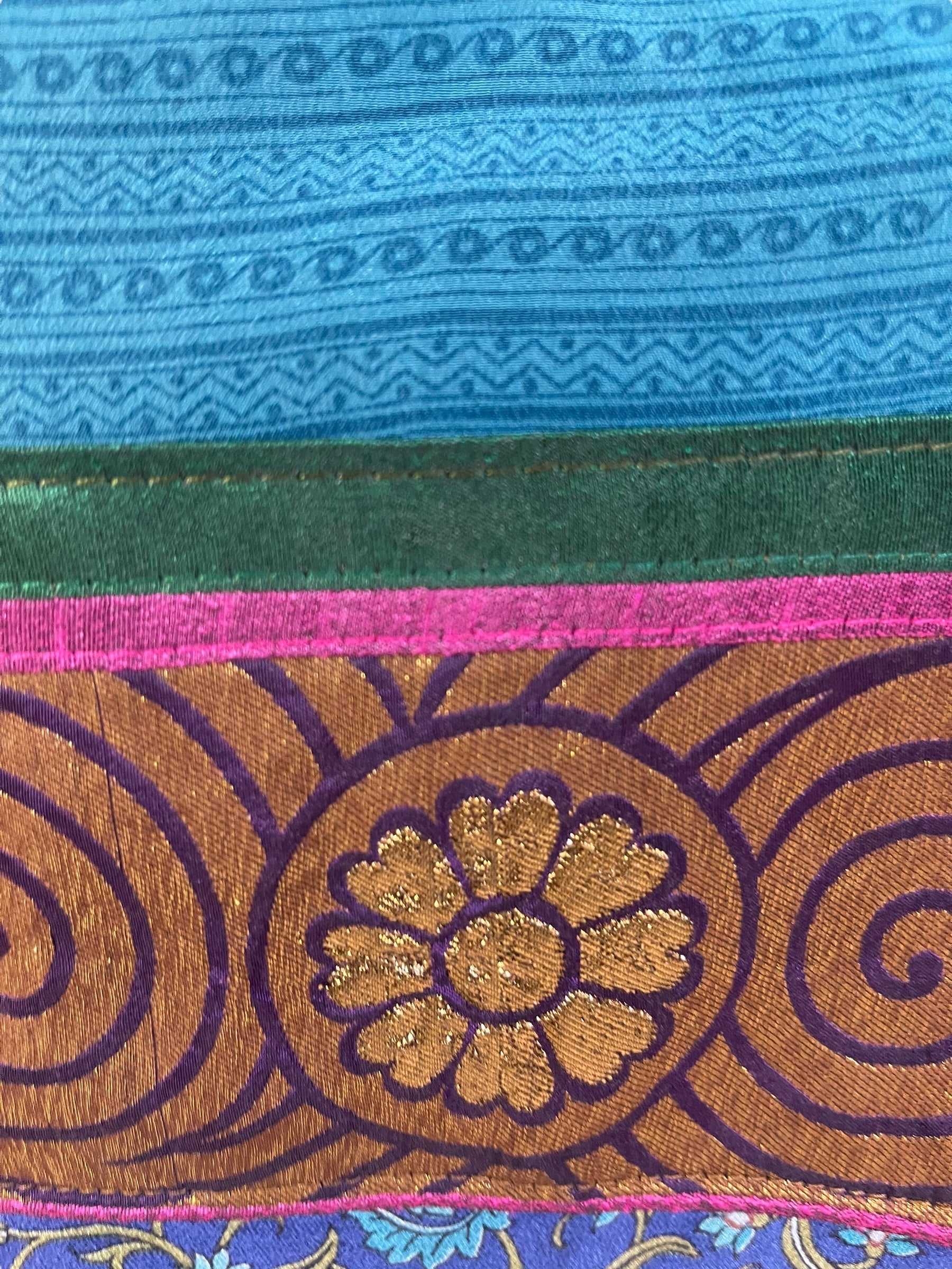 PRC6927 Avatar Pure Silk Hi Lo Top