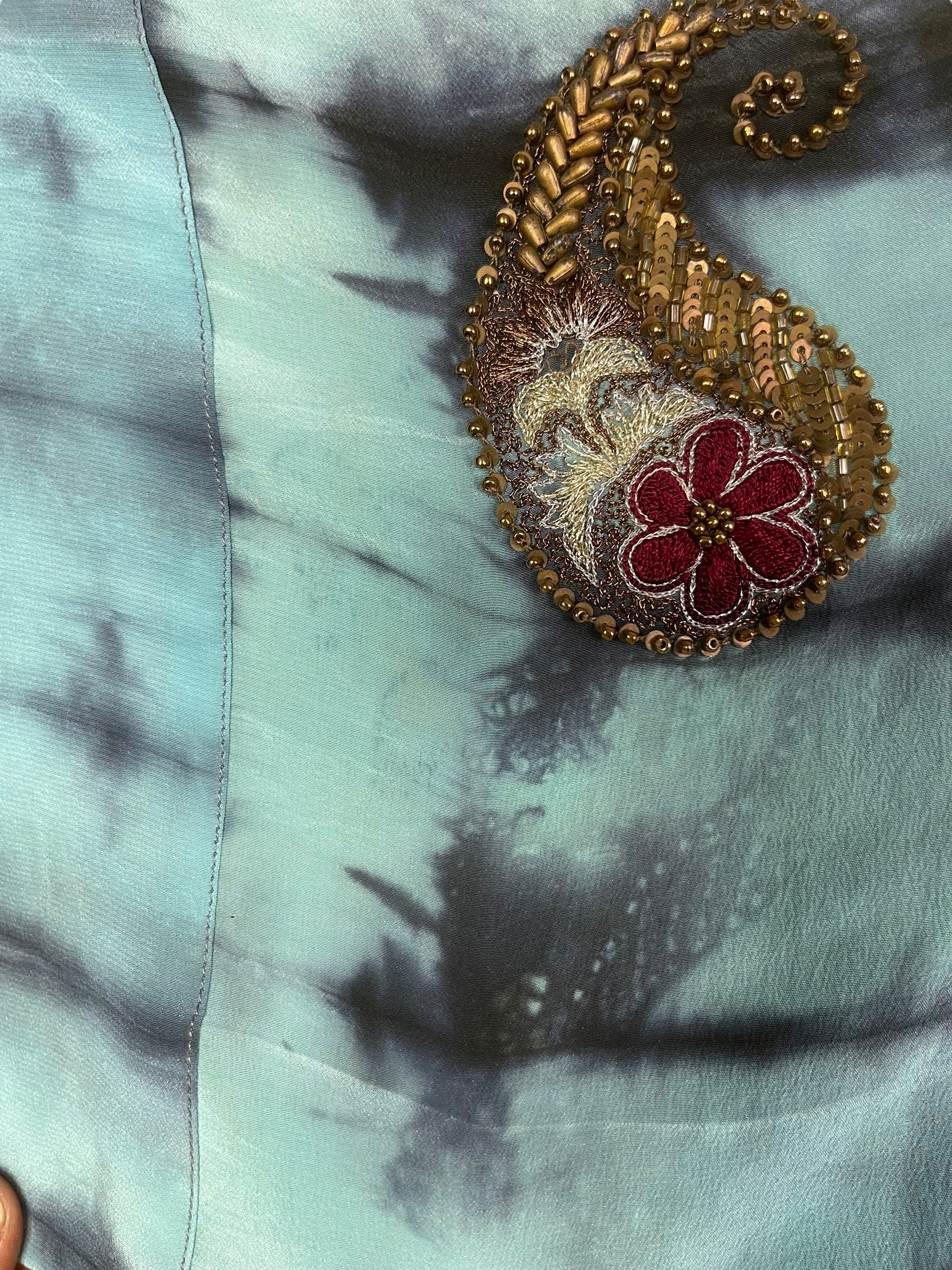 PREVIEW PRC8390 Avatar Reversible Pure Silk Jiva Jacket with Slits by DECEMBER2025 – Handmade ethical Jiva Jacket from sariKNOTsari using upcycled silk. Designed in Canada for travel and slow fashion, loved from Toronto to LA to Sydney.