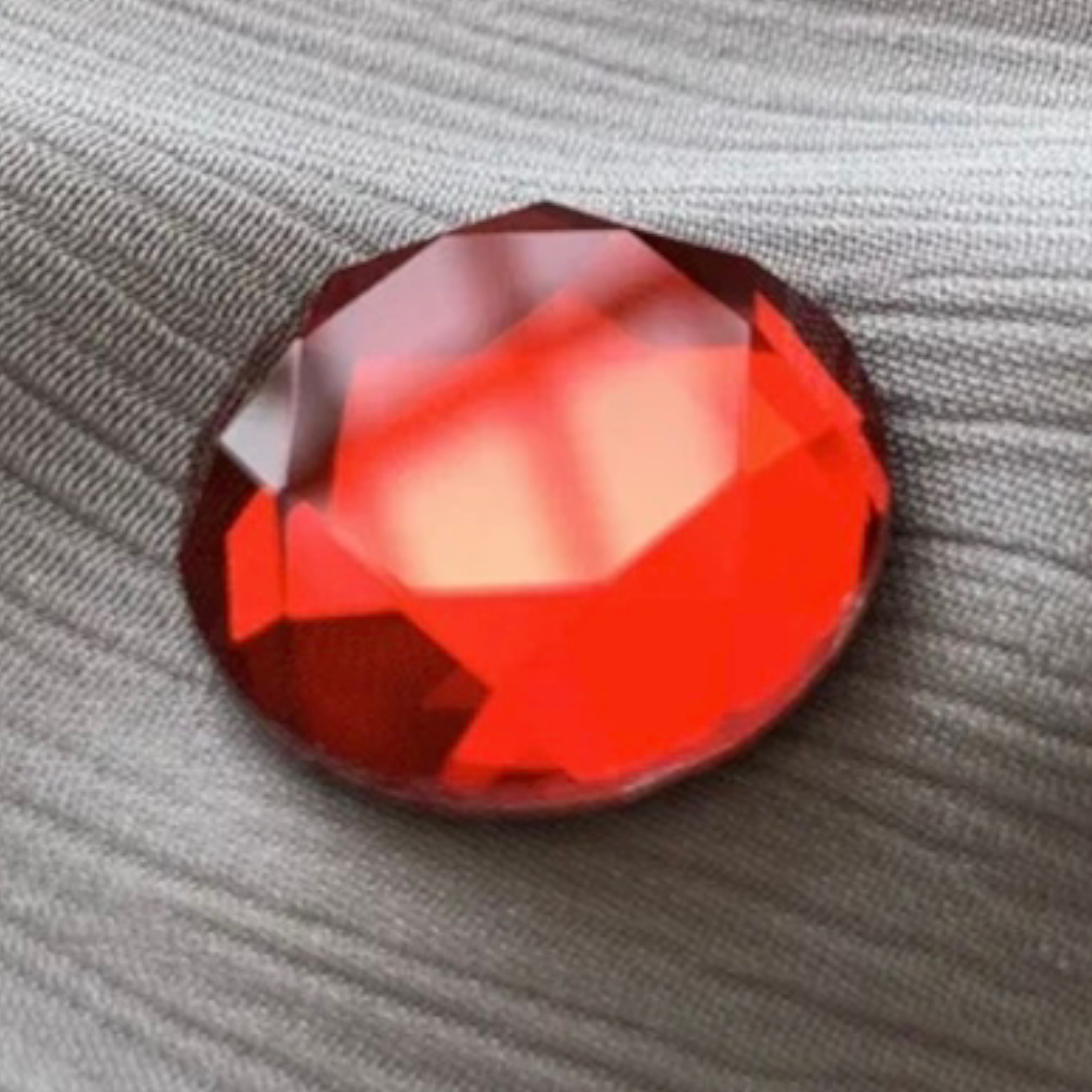 Opaque Faceted Red Glass Magnetic Button by Magnet – Handmade ethical Brooch from sariKNOTsari using upcycled silk. Designed in Canada for travel and slow fashion, loved from Toronto to LA to Sydney.