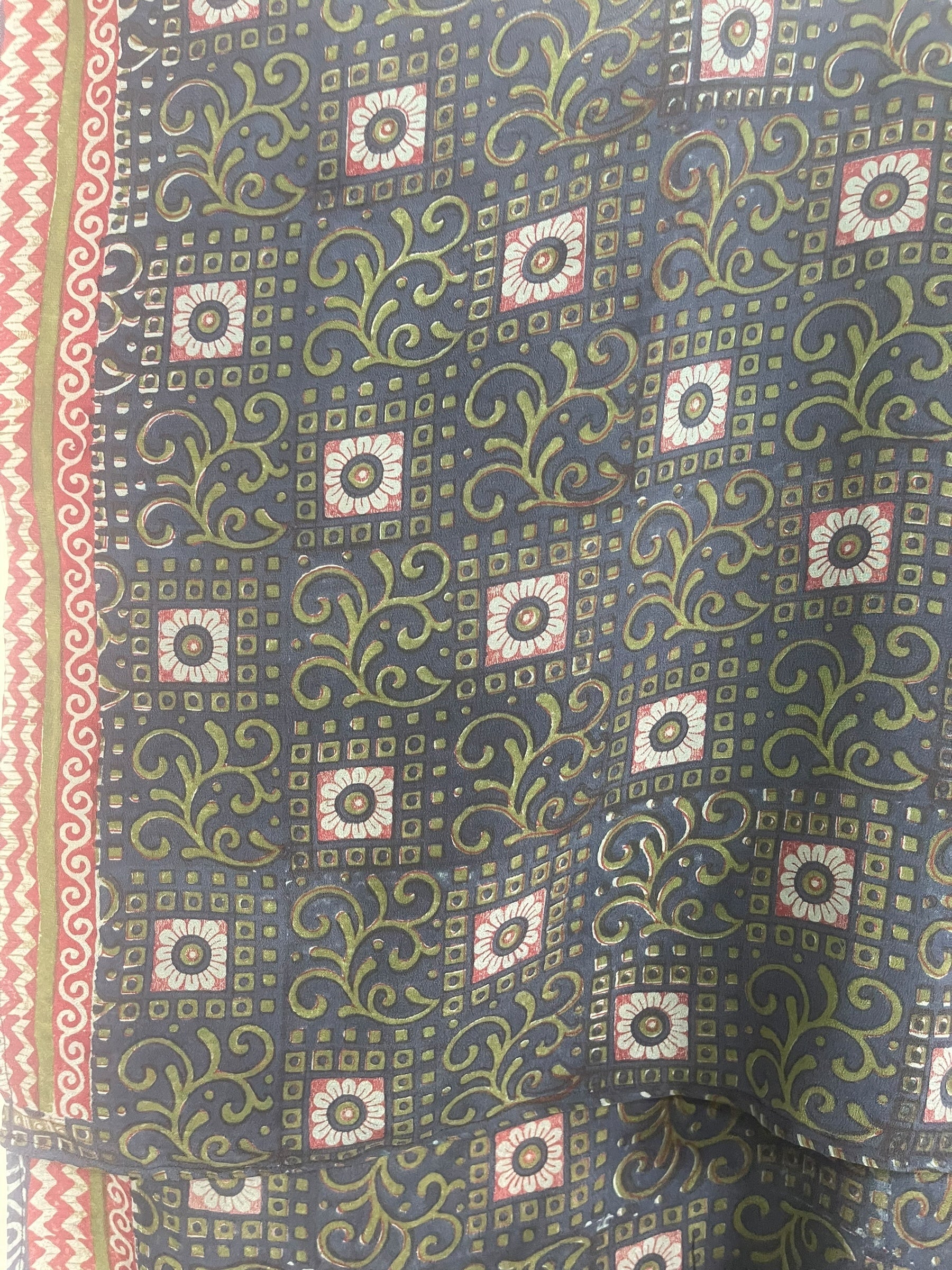 PRC8216 Avatar Pure Silk Hi Lo Top