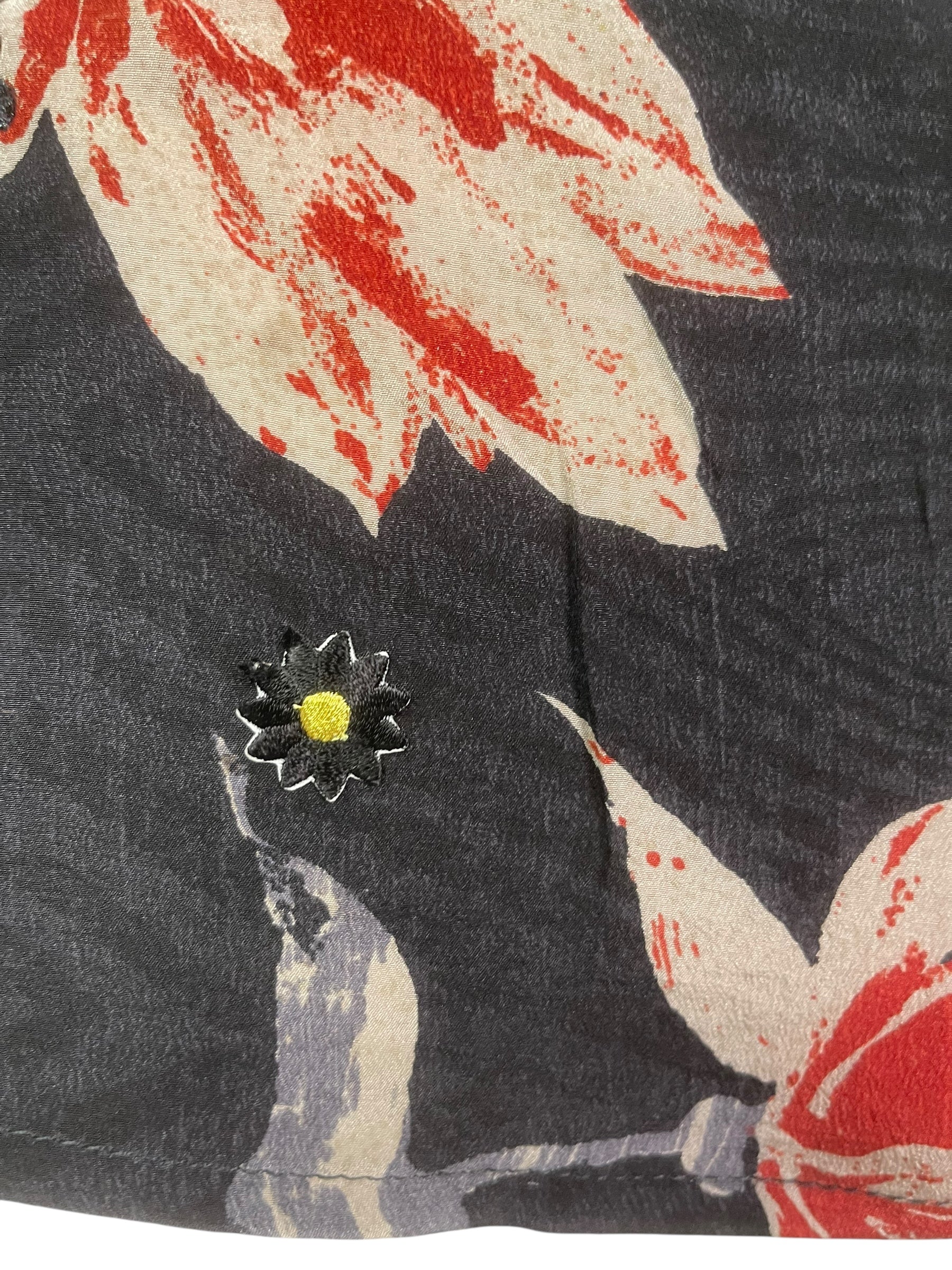 PREVIEW PRC8159 Avatar Pure Silk Side Slit Top by FEBRUARY2026 – Handmade ethical Side Slit Top from sariKNOTsari using upcycled silk. Designed in Canada for travel and slow fashion, loved from Toronto to LA to Sydney.