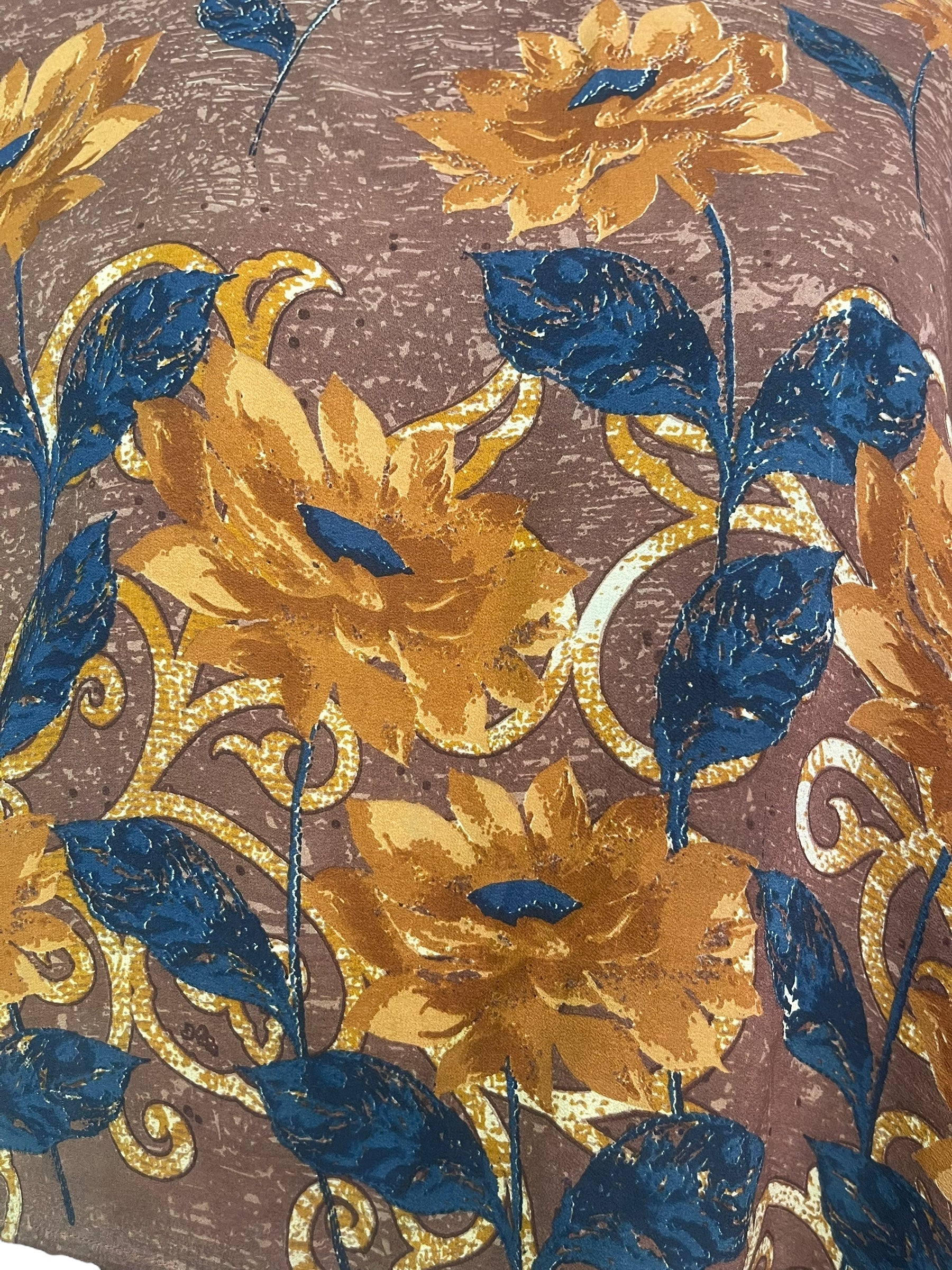 PREVIEW PRC7942 Avatar Pure Silk Capelet Poncho by DECEMBER2025 – Handmade ethical Poncho from sariKNOTsari using upcycled silk. Designed in Canada for travel and slow fashion, loved from Toronto to LA to Sydney.