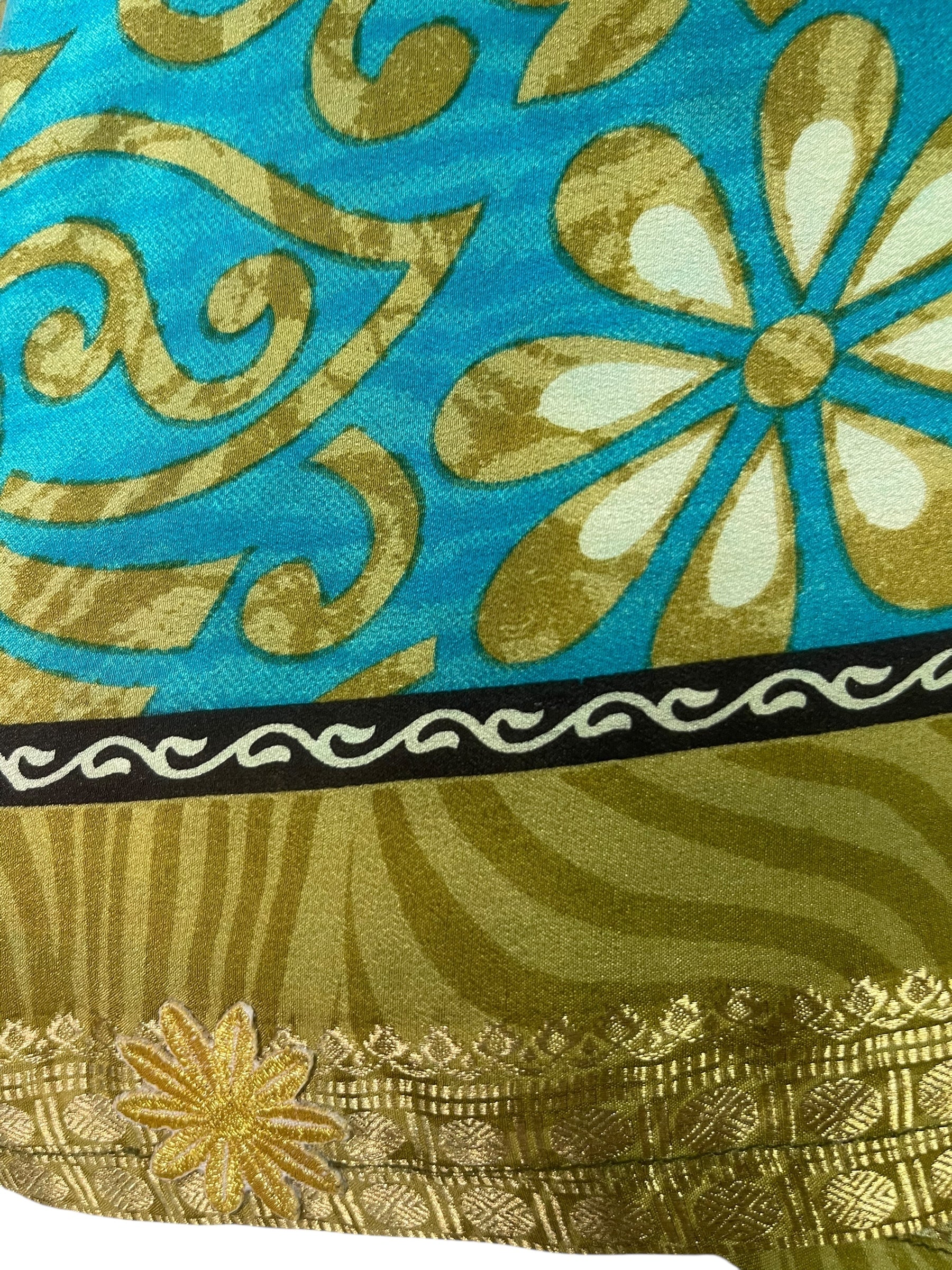 PREVIEW PRC8693 Avatar Pure Silk Capelet Poncho by MARCH2026 – Handmade ethical Poncho from sariKNOTsari using upcycled silk. Designed in Canada for travel and slow fashion, loved from Toronto to LA to Sydney.