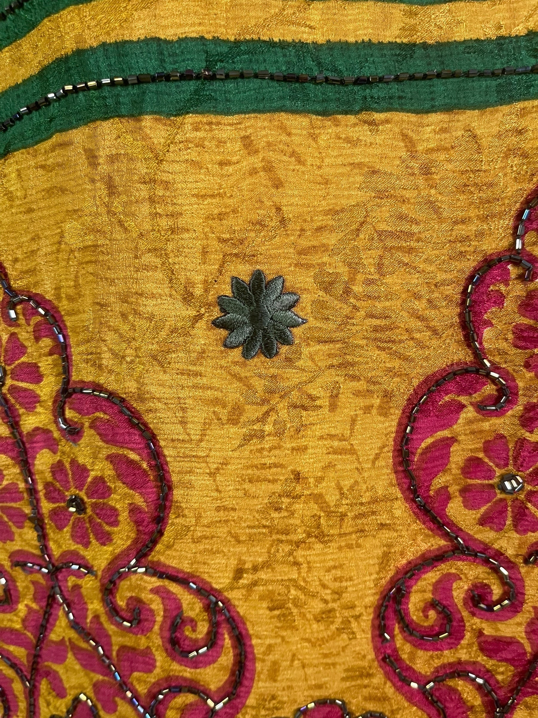 PREVIEW PRC6572 Avatar Pure Silk Boxy Top by MARCH2026 – Handmade ethical Boxy Top from sariKNOTsari using upcycled silk. Designed in Canada for travel and slow fashion, loved from Toronto to LA to Sydney.