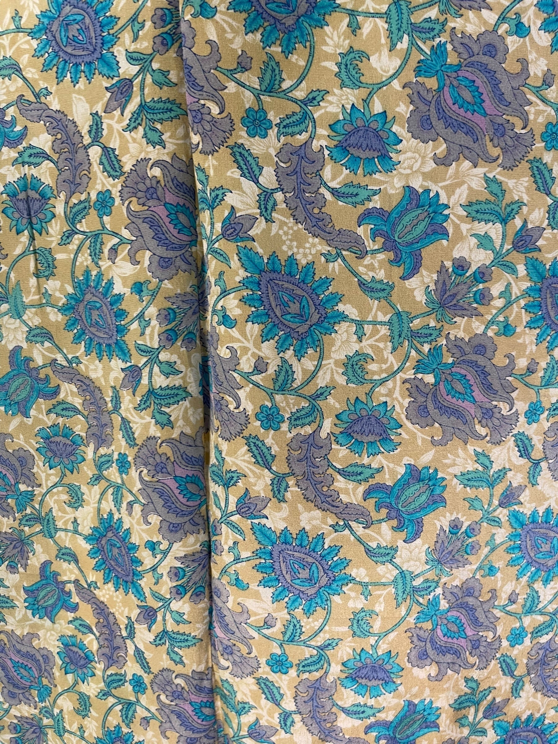 LADY LUCK PRC6963 Avatar Pure Silk Cardigan