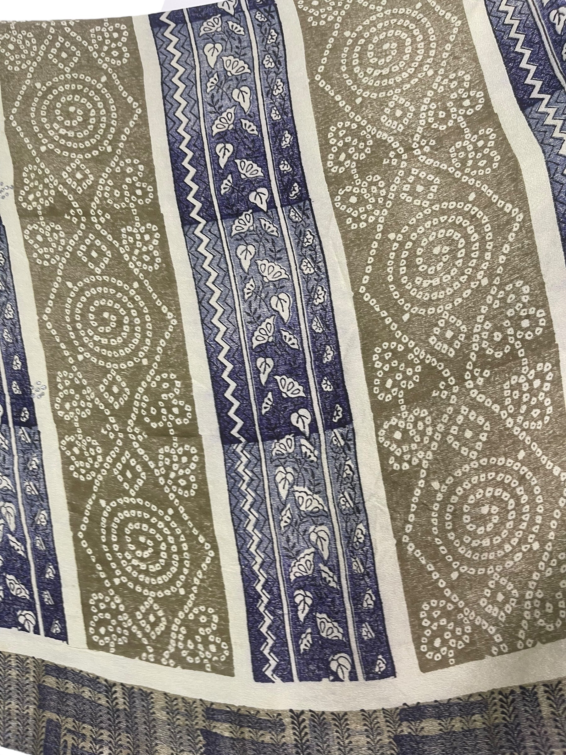 PREVIEW PRC7639 Avatar Pure Silk Capelet Poncho by DECEMBER2025 – Handmade ethical Poncho from sariKNOTsari using upcycled silk. Designed in Canada for travel and slow fashion, loved from Toronto to LA to Sydney.