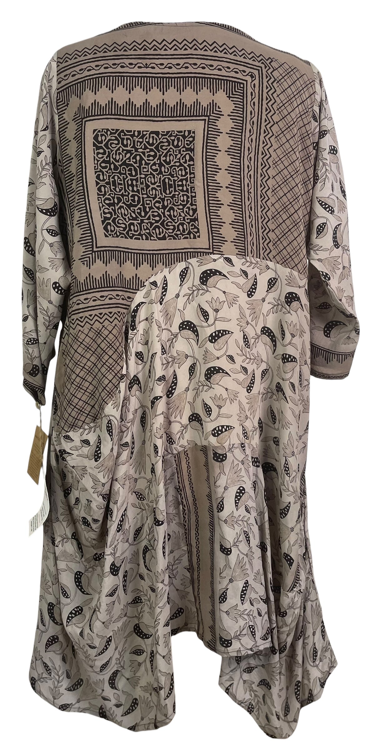 PRC8895 Wabi Sabi Sculptural Silk Long Tunic Dress by 15 FEBRUARY 2026 – Handmade ethical Sculptural Dress from sariKNOTsari using upcycled silk. Designed in Canada for travel and slow fashion, loved from Toronto to LA to Sydney.