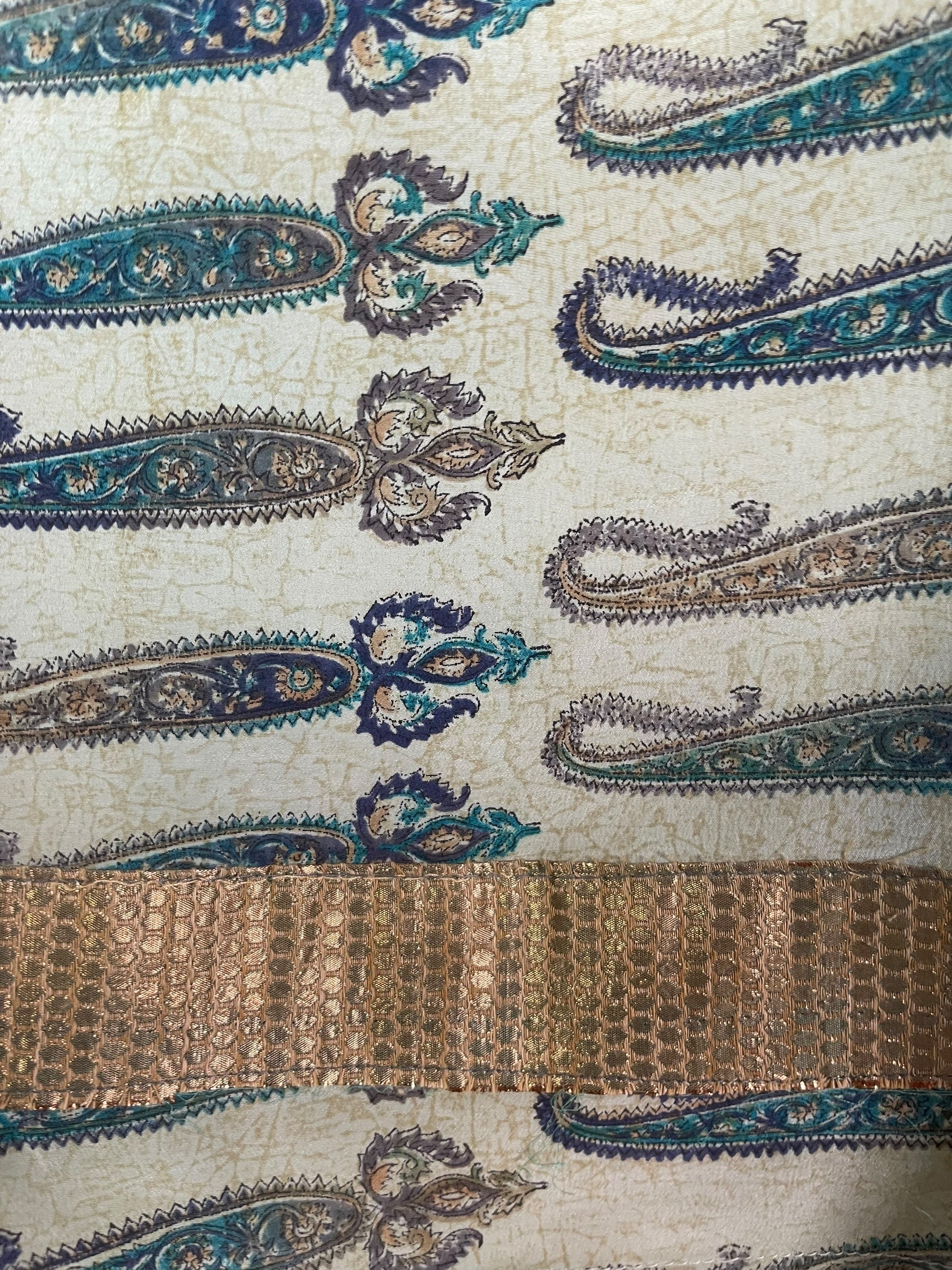 PREVIEW PRC8186 Avatar Pure Silk Versatile Vest by FEBRUARY2026 – Handmade ethical Vest from sariKNOTsari using upcycled silk. Designed in Canada for travel and slow fashion, loved from Toronto to LA to Sydney.